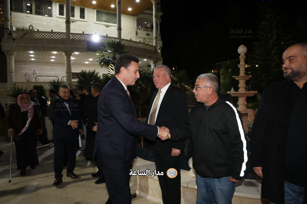 Madar Al-Saa Images 0.608993361584732