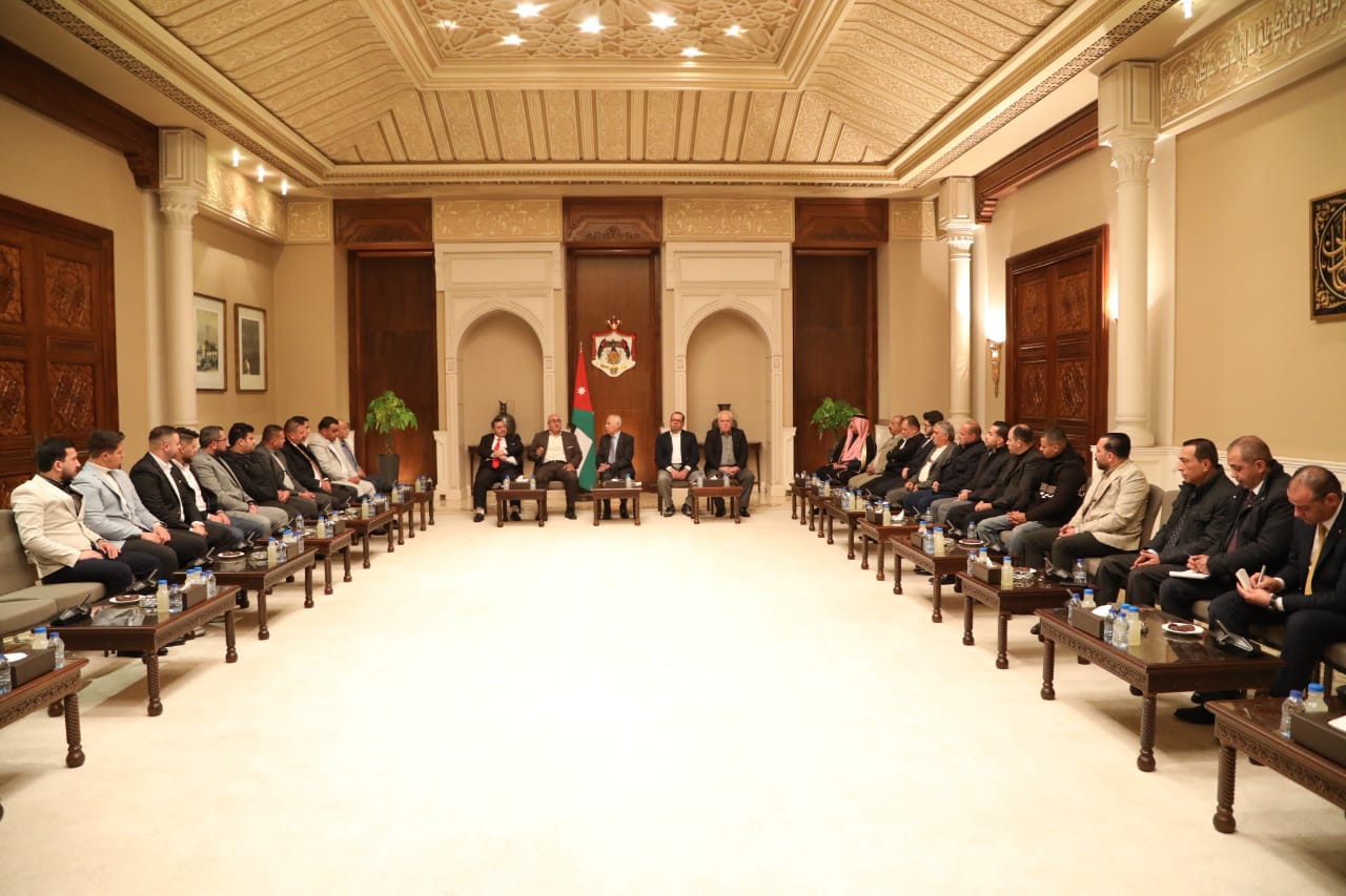 Madar Al-Saa Images 0.42489405426222593