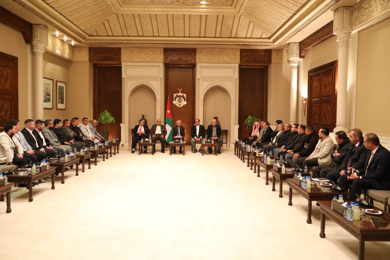 Madar Al-Saa Images 0.24227500355724474