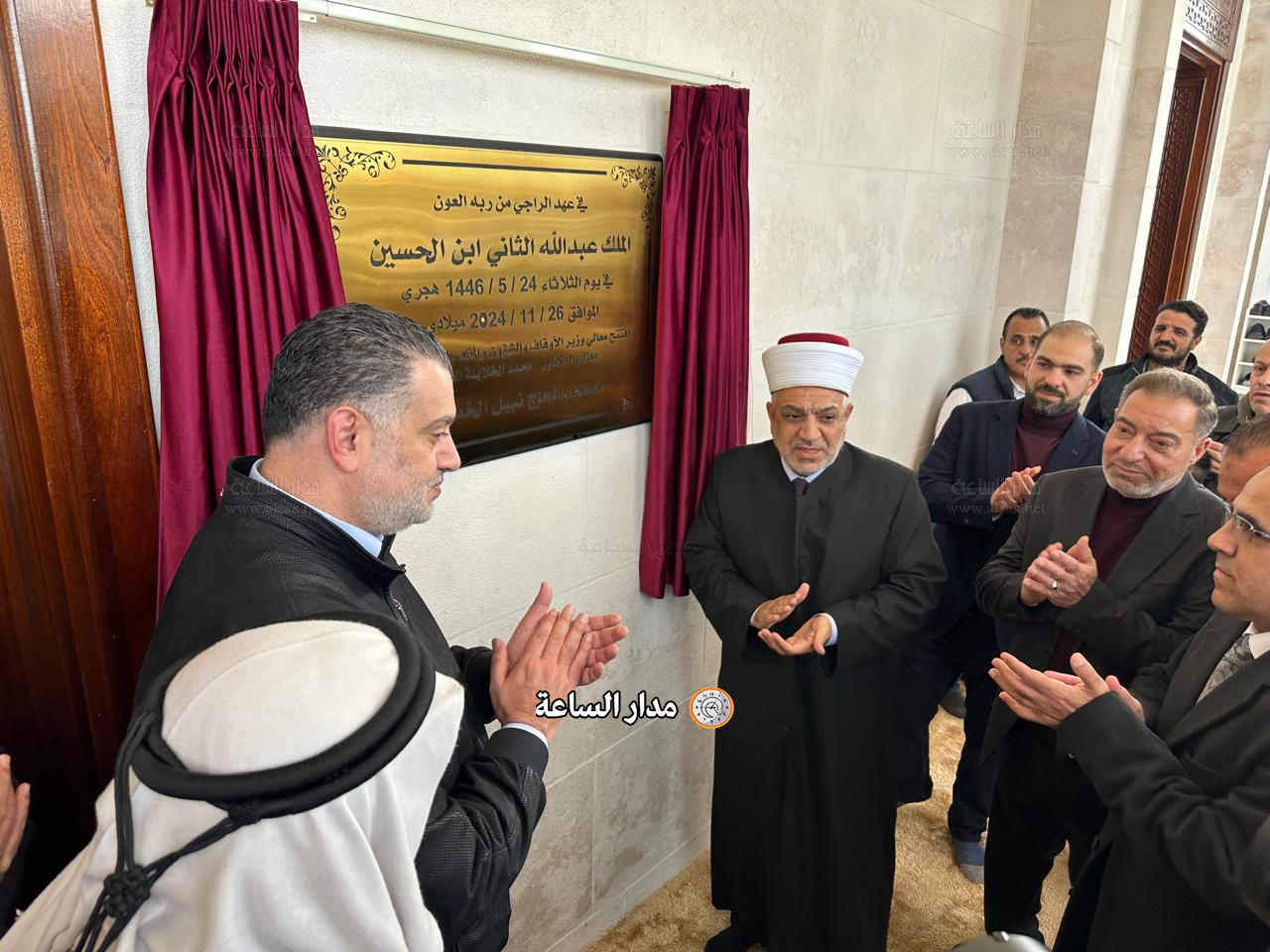 Madar Al-Saa Images 0.23387933088958301