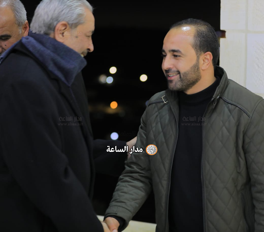 Madar Al-Saa Images 0.06747053794372171