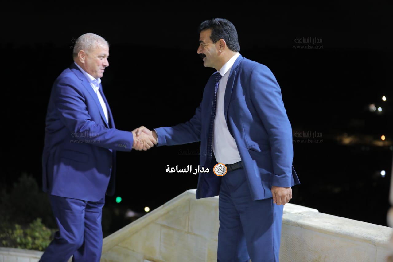 Madar Al-Saa Images 0.2660389122652298