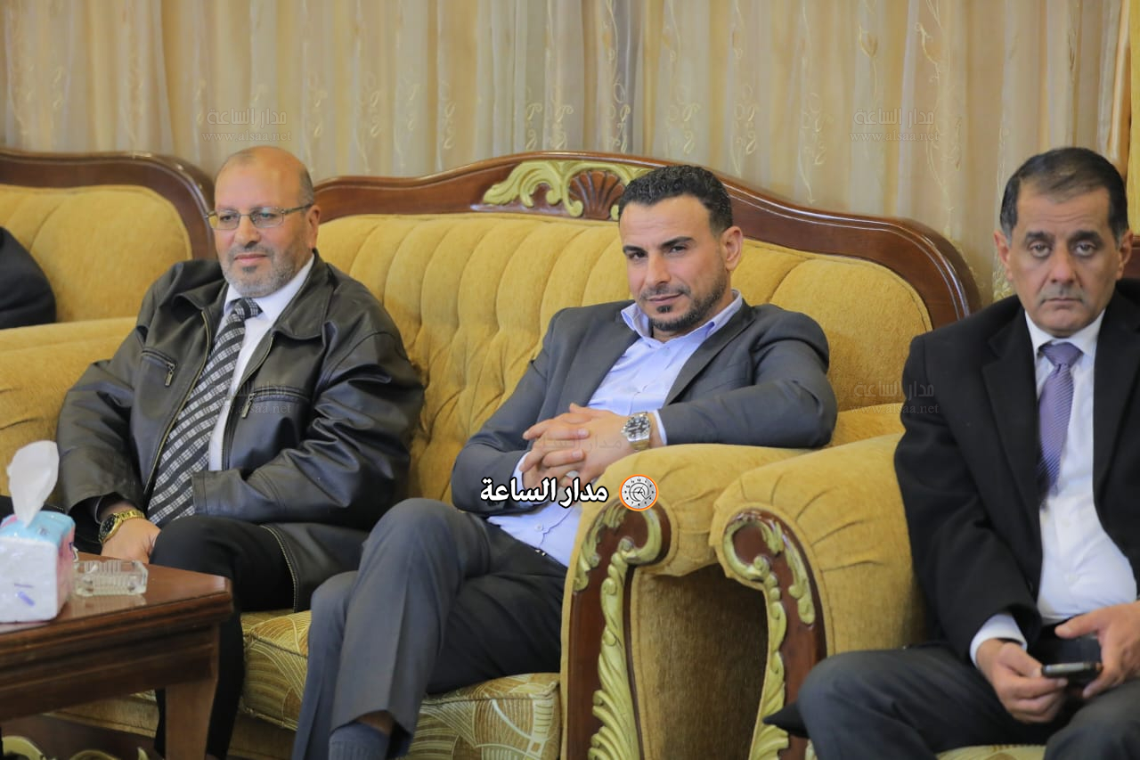 Madar Al-Saa Images 0.7537413945579863