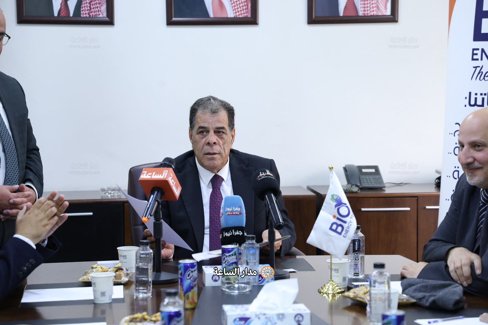 Madar Al-Saa Images 0.5863746948879178