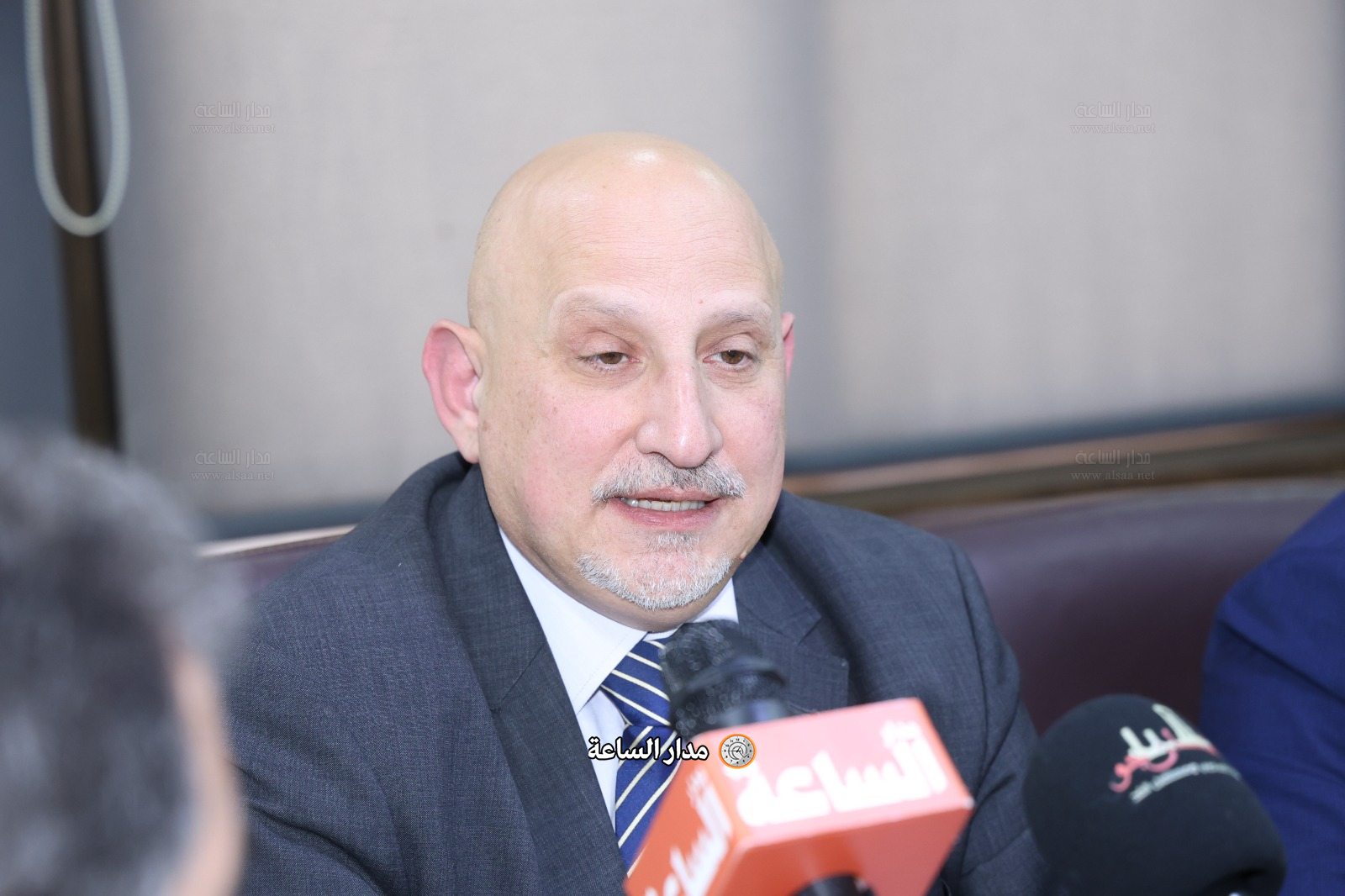 Madar Al-Saa Images 0.7615470138465632