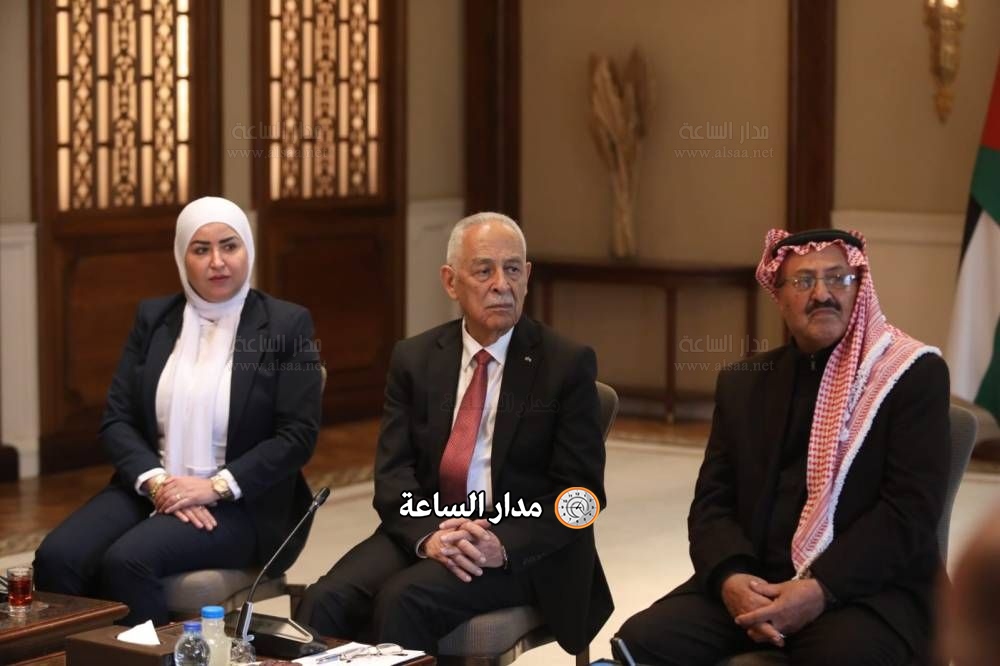 Madar Al-Saa Images 0.10836130598599691