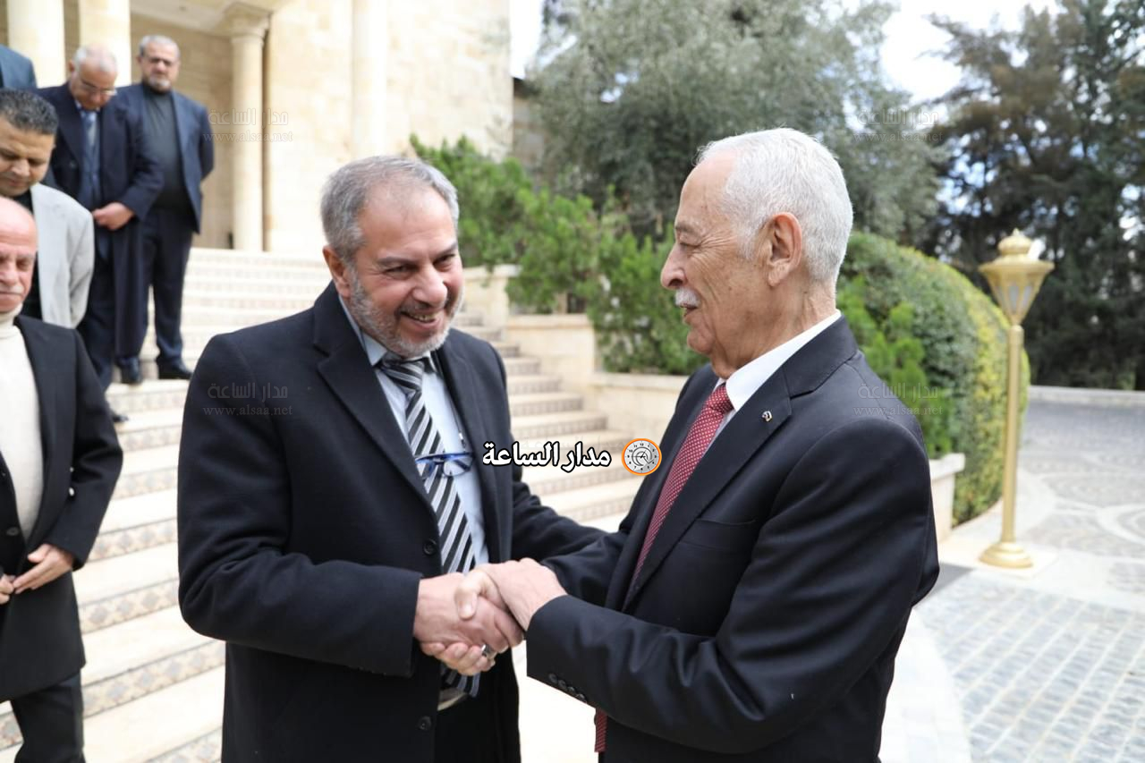 Madar Al-Saa Images 0.6862160875756453