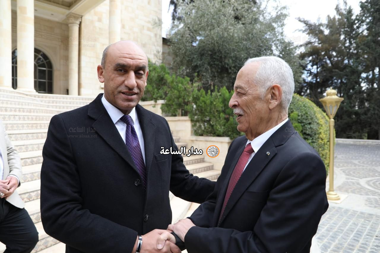 Madar Al-Saa Images 0.47679603013424954