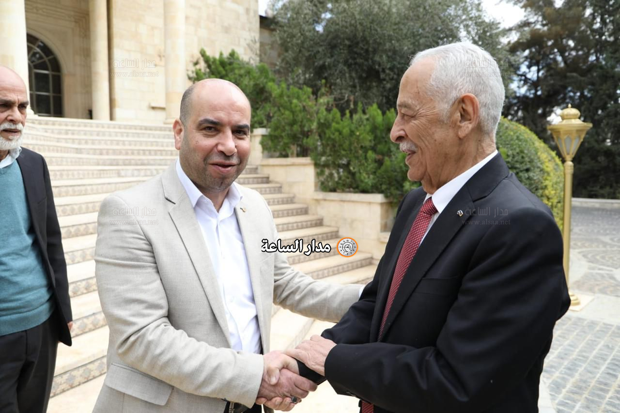 Madar Al-Saa Images 0.17680490963335838