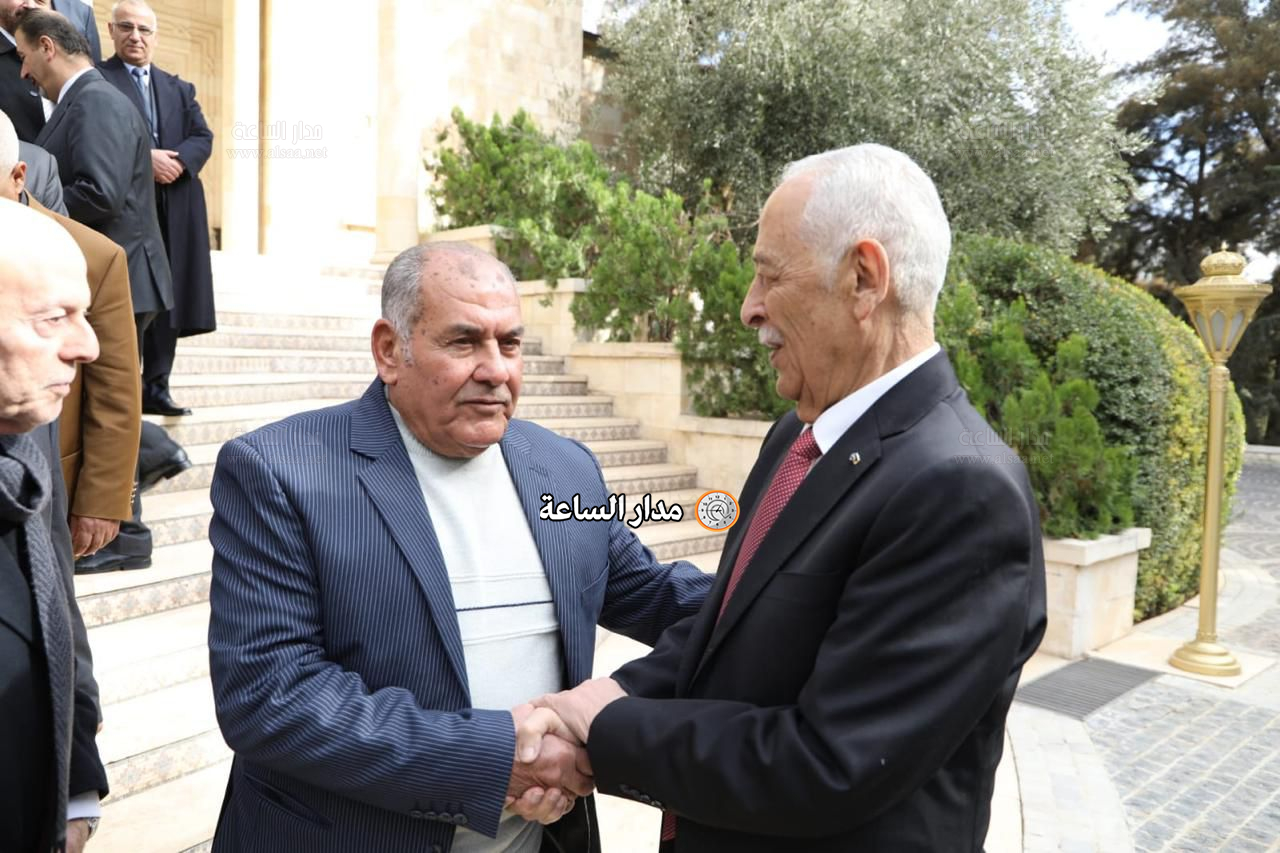 Madar Al-Saa Images 0.6694320001019629