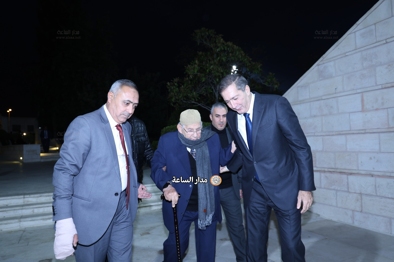 Madar Al-Saa Images 0.8220976577915617