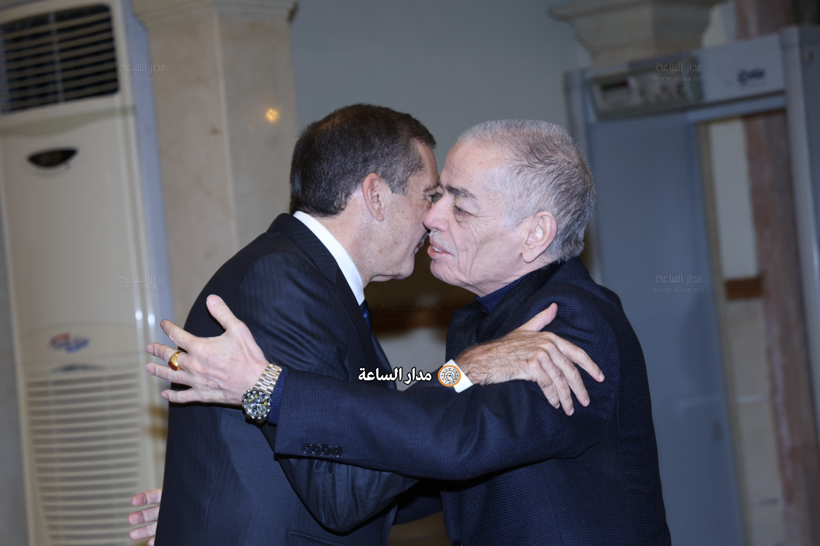 Madar Al-Saa Images 0.541354804938937