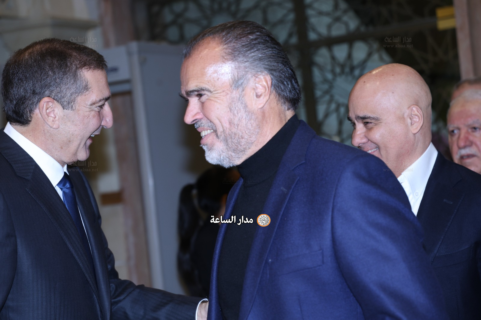 Madar Al-Saa Images 0.37038850003974977