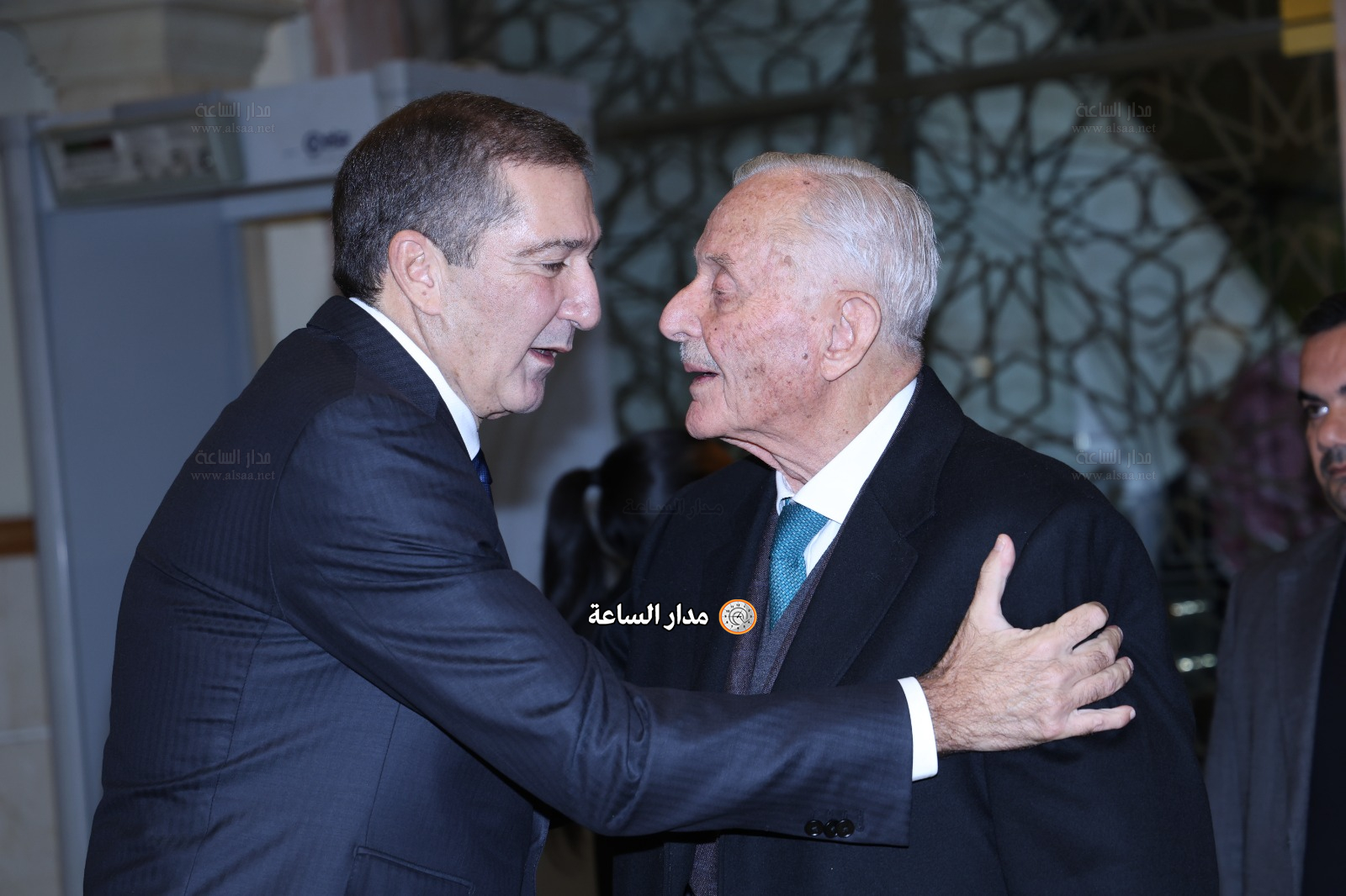 Madar Al-Saa Images 0.5938151324242169