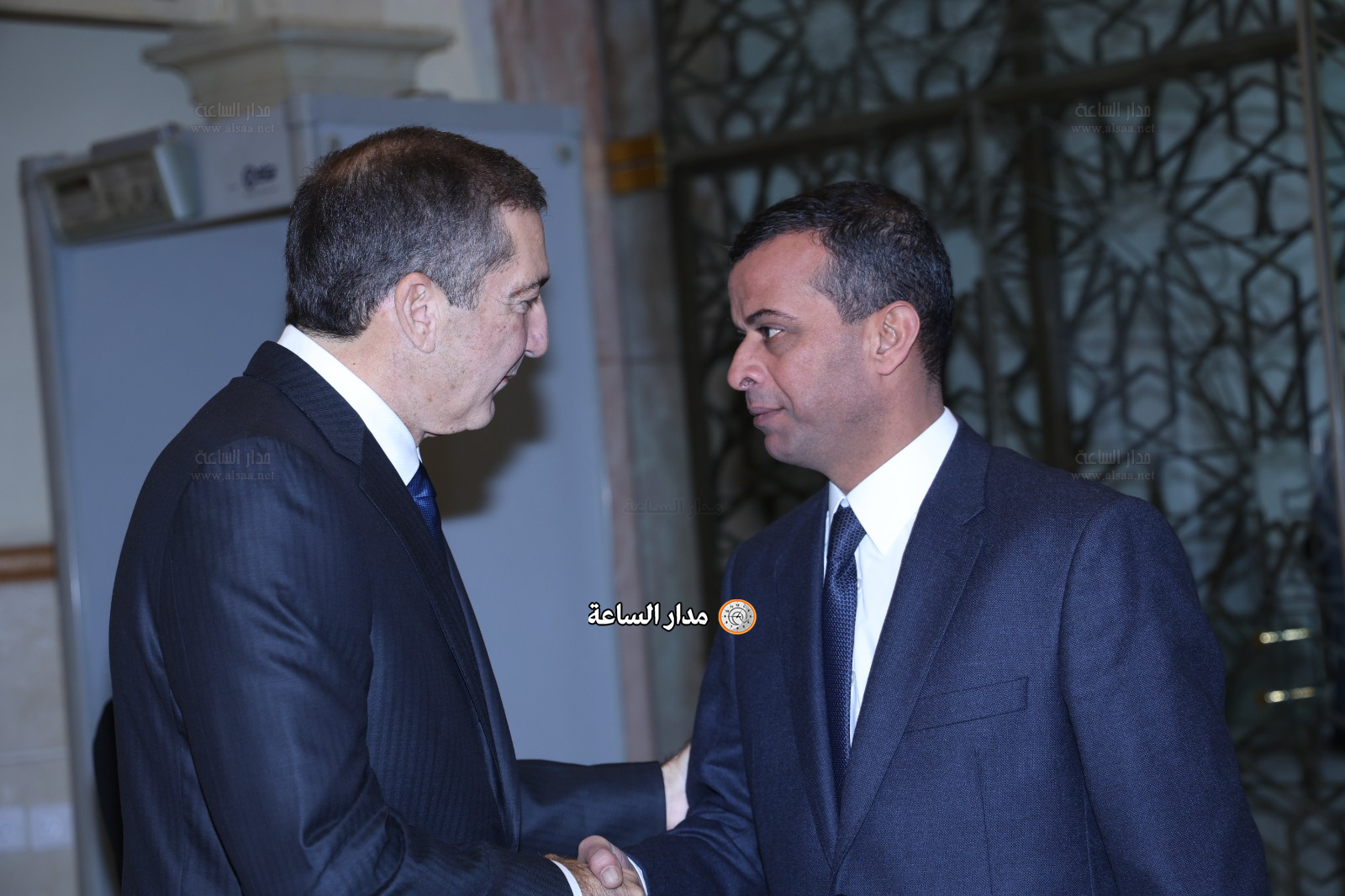 Madar Al-Saa Images 0.5716138038696941