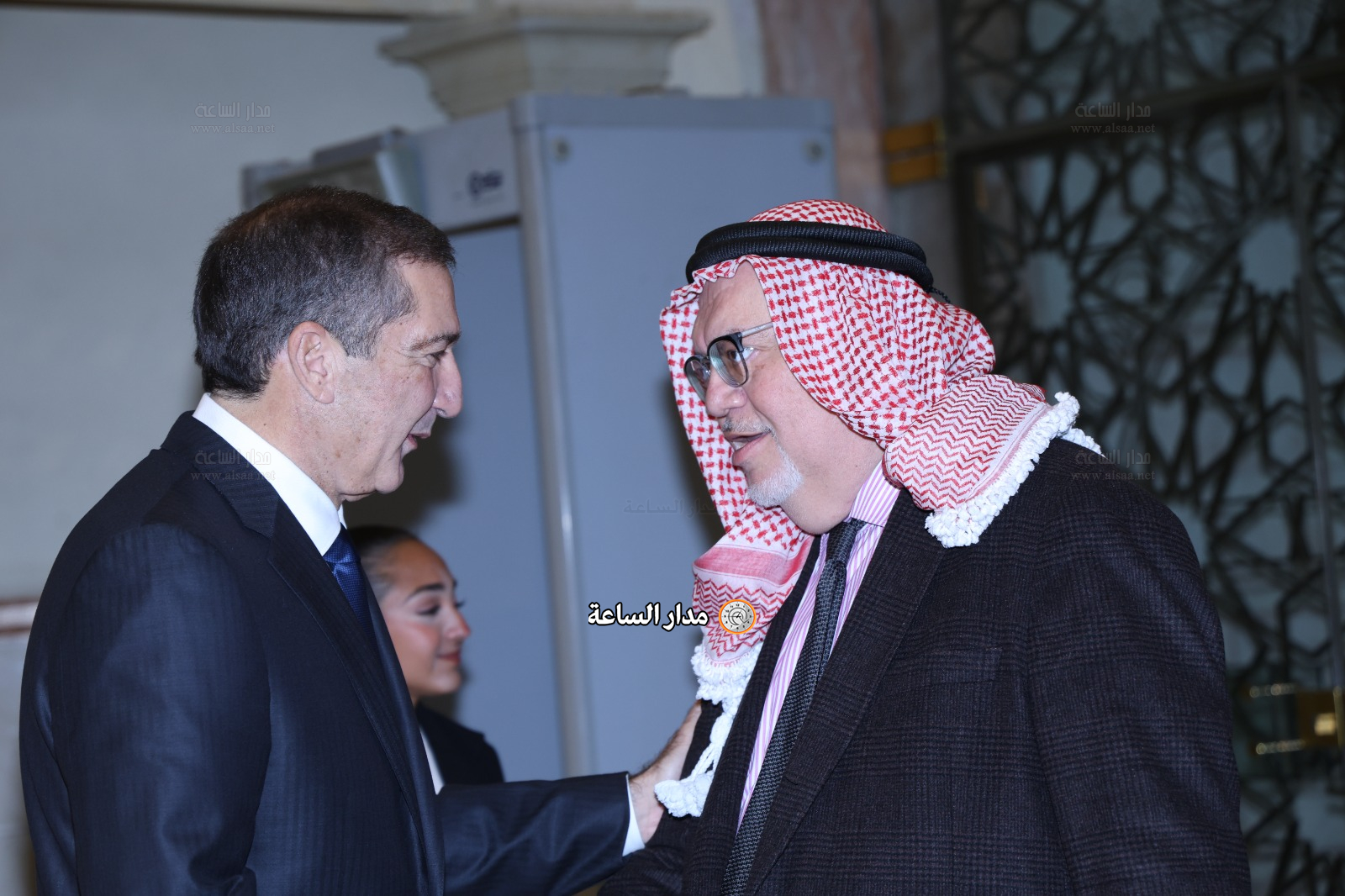 Madar Al-Saa Images 0.08418064913529677