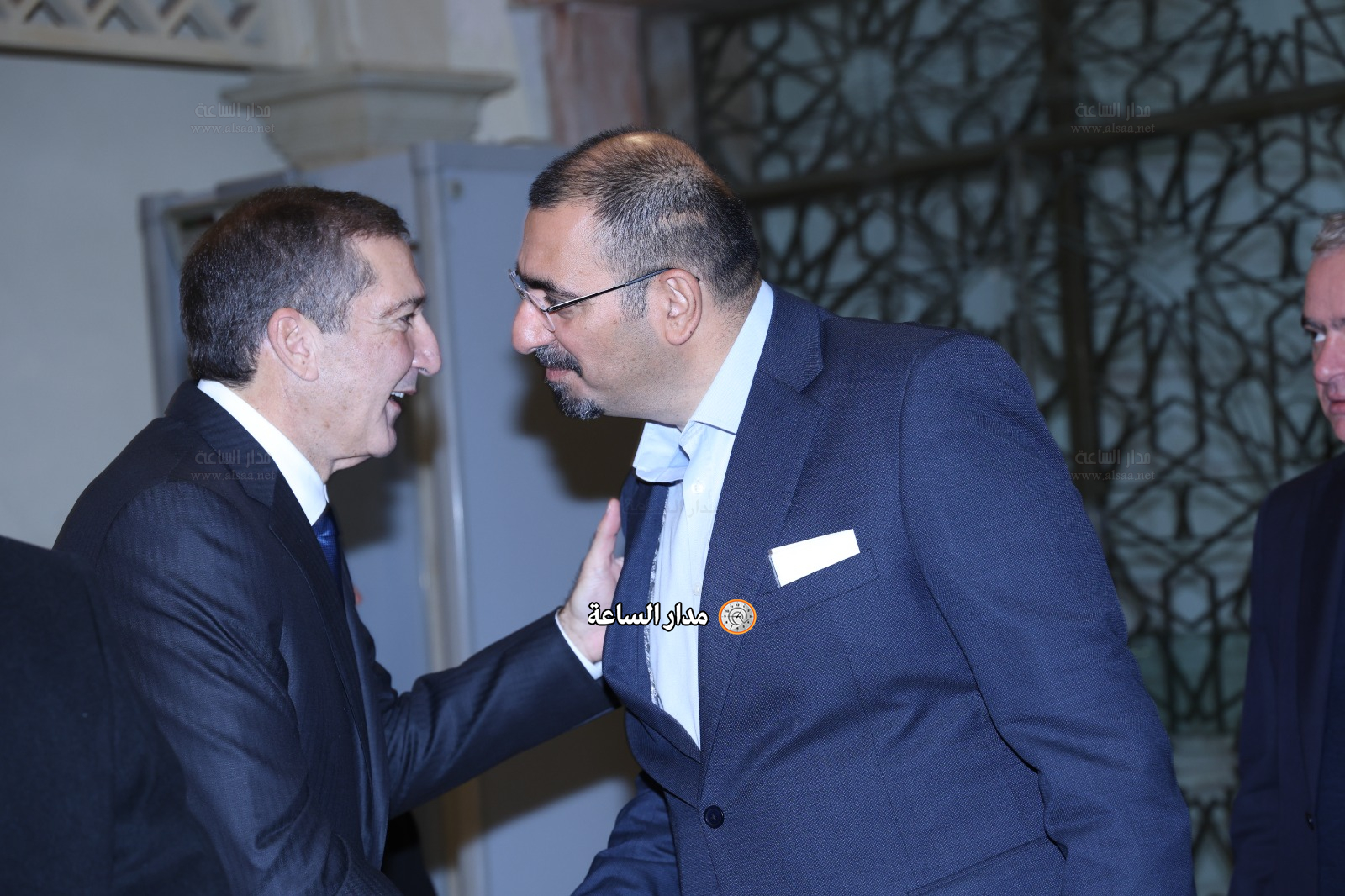 Madar Al-Saa Images 0.36960304793849175