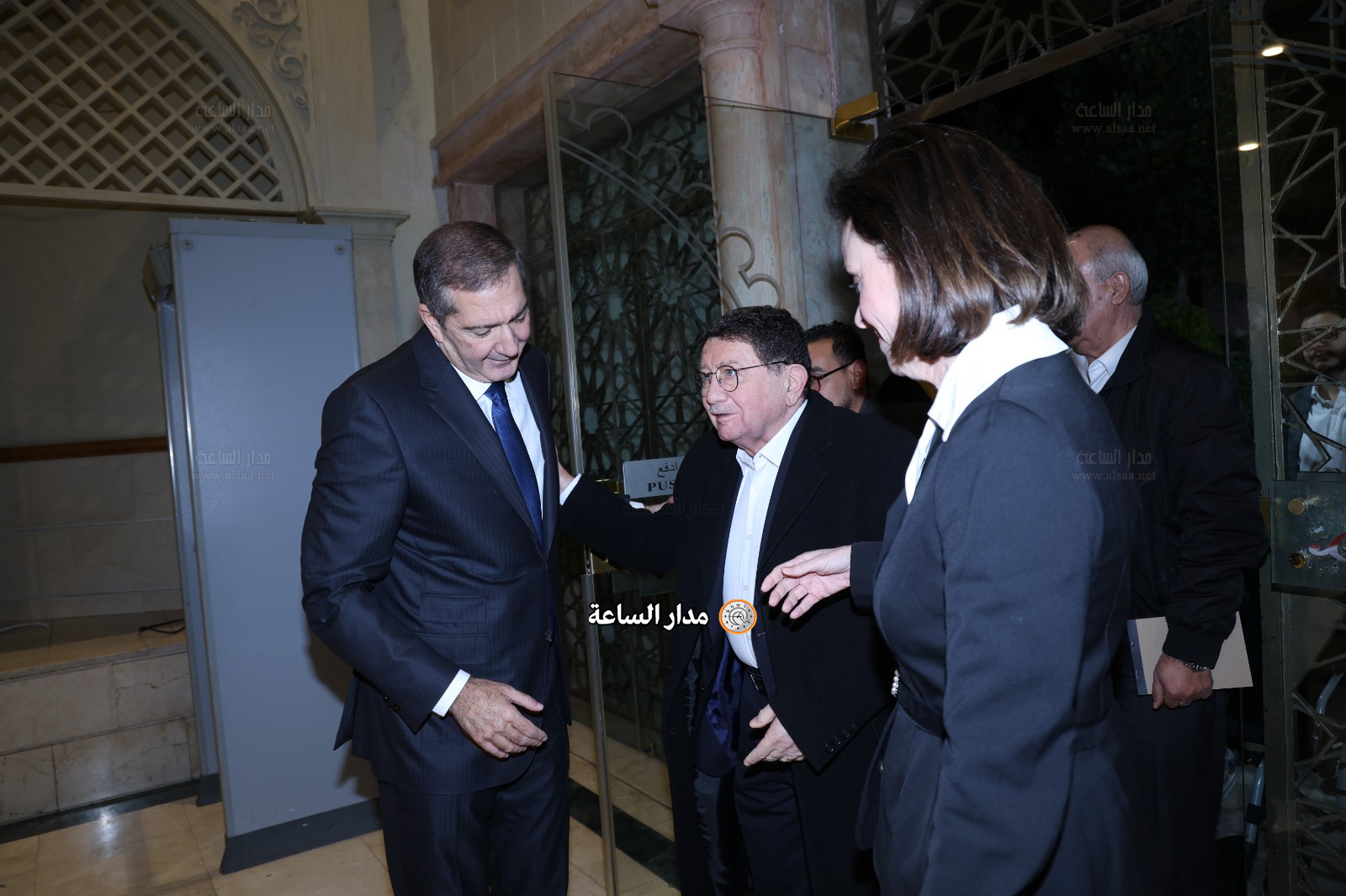 Madar Al-Saa Images 0.9286179542920718