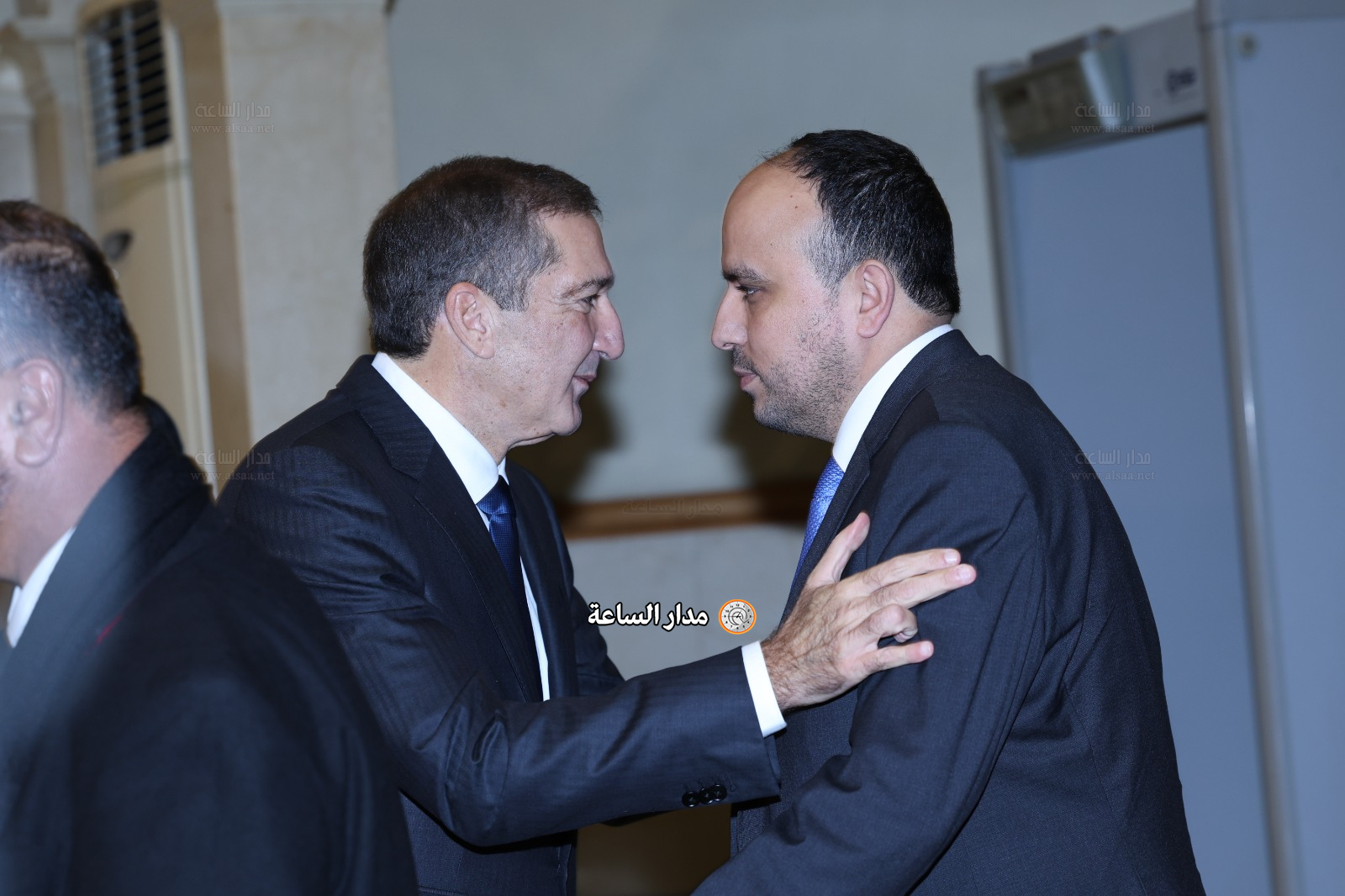 Madar Al-Saa Images 0.1564974141402098