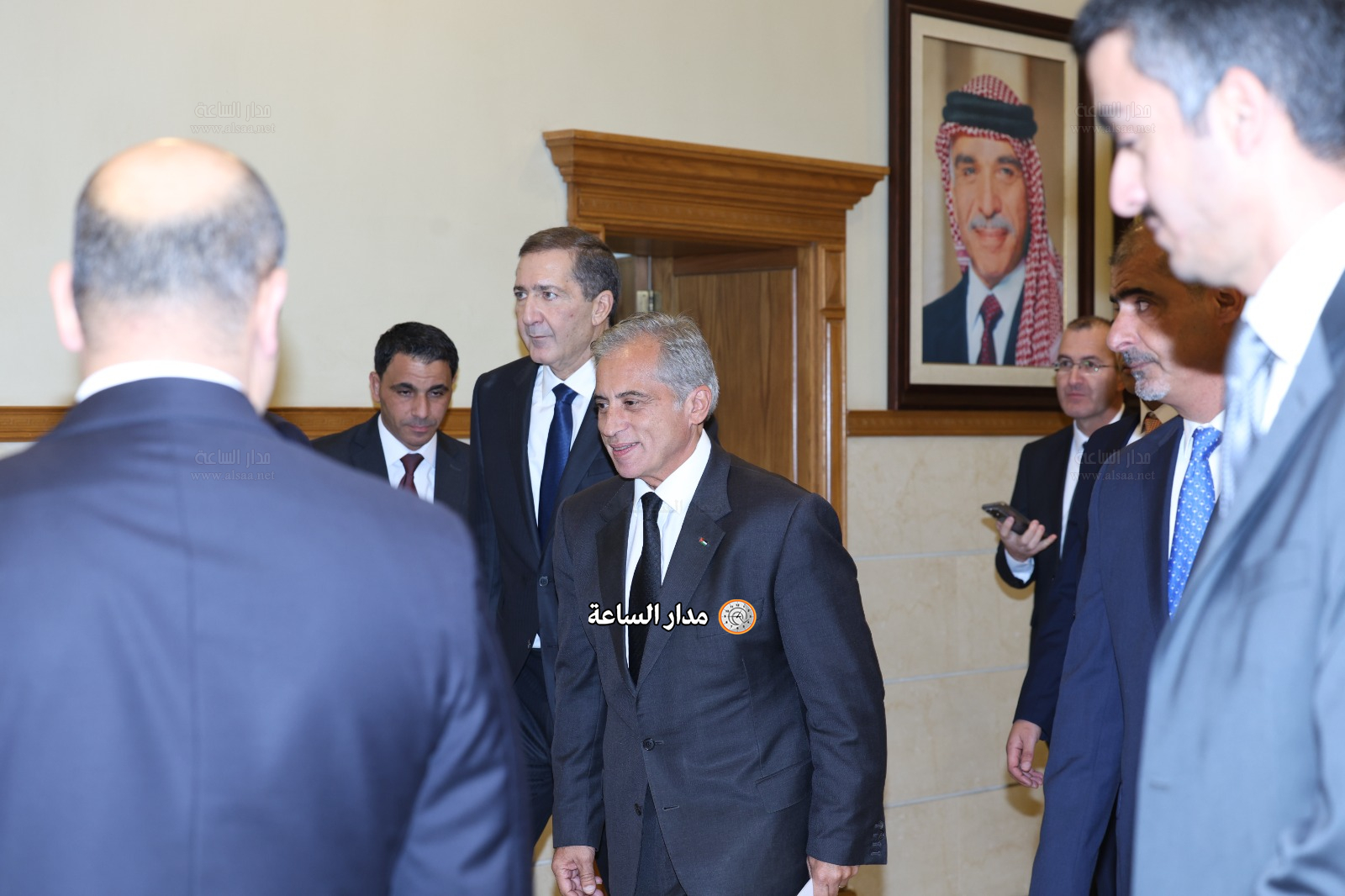 Madar Al-Saa Images 0.5227018185110193