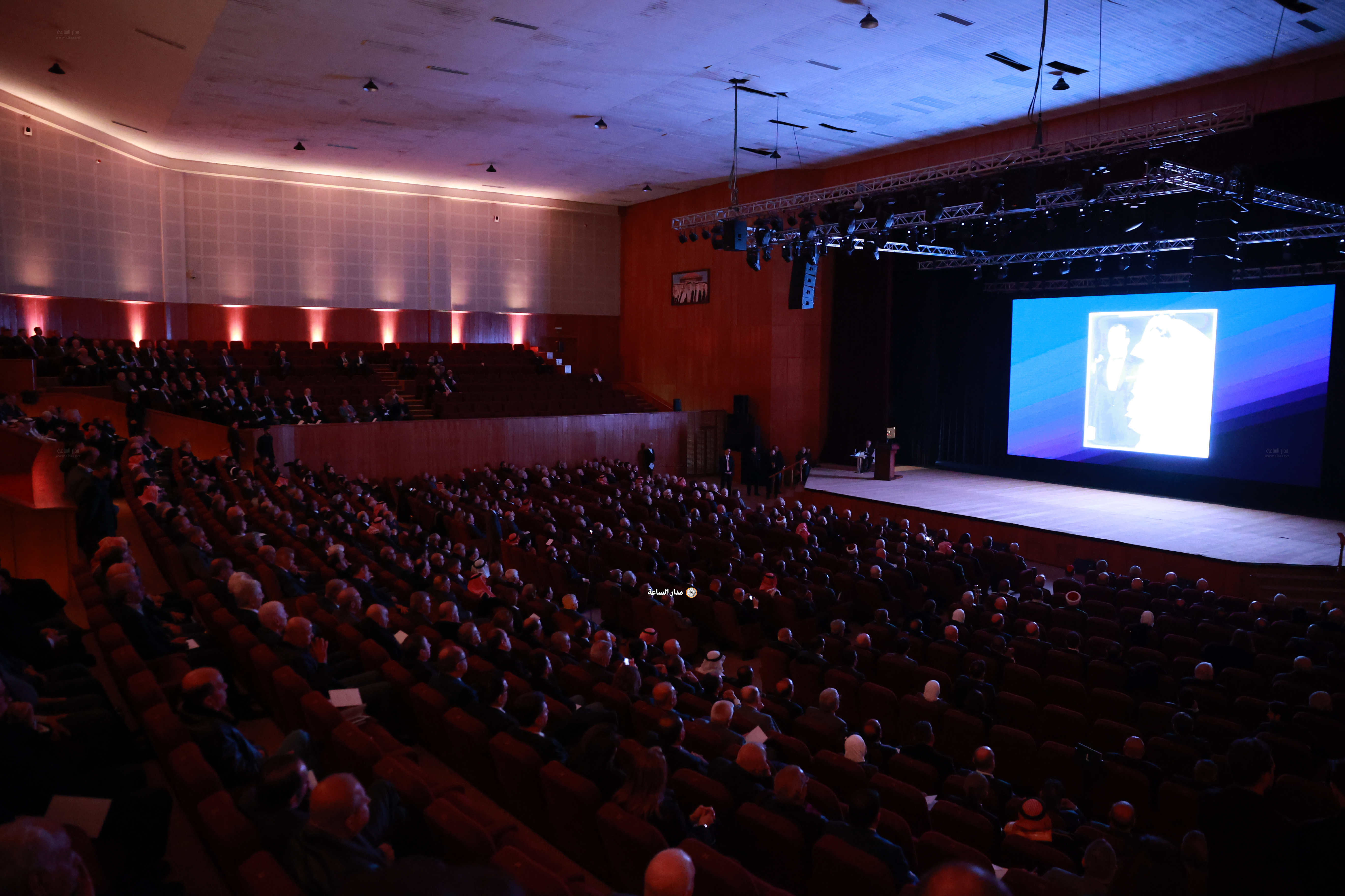 Madar Al-Saa Images 0.06609753361330784