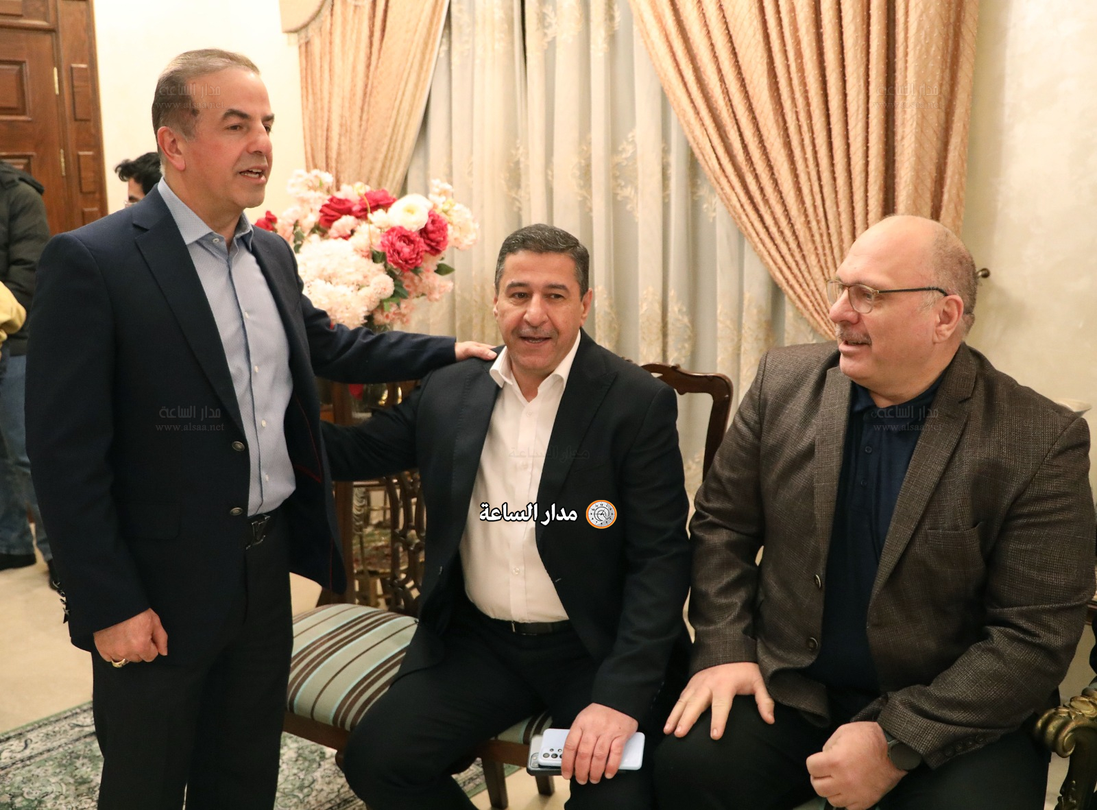 Madar Al-Saa Images 0.8766452092487886