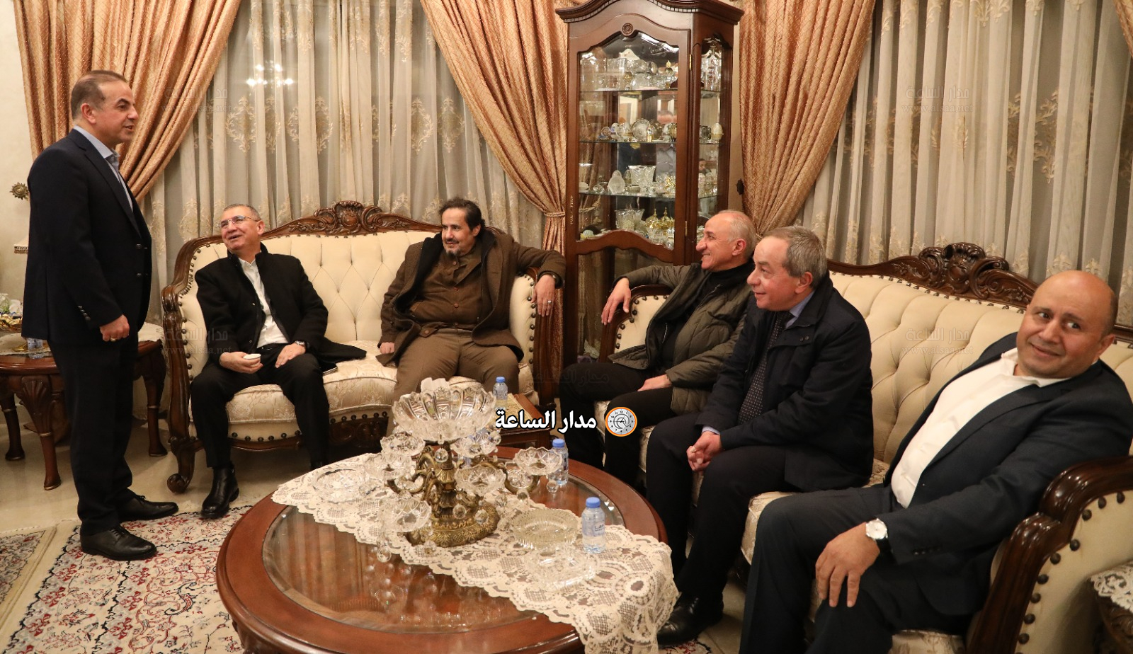 Madar Al-Saa Images 0.5424879402094345