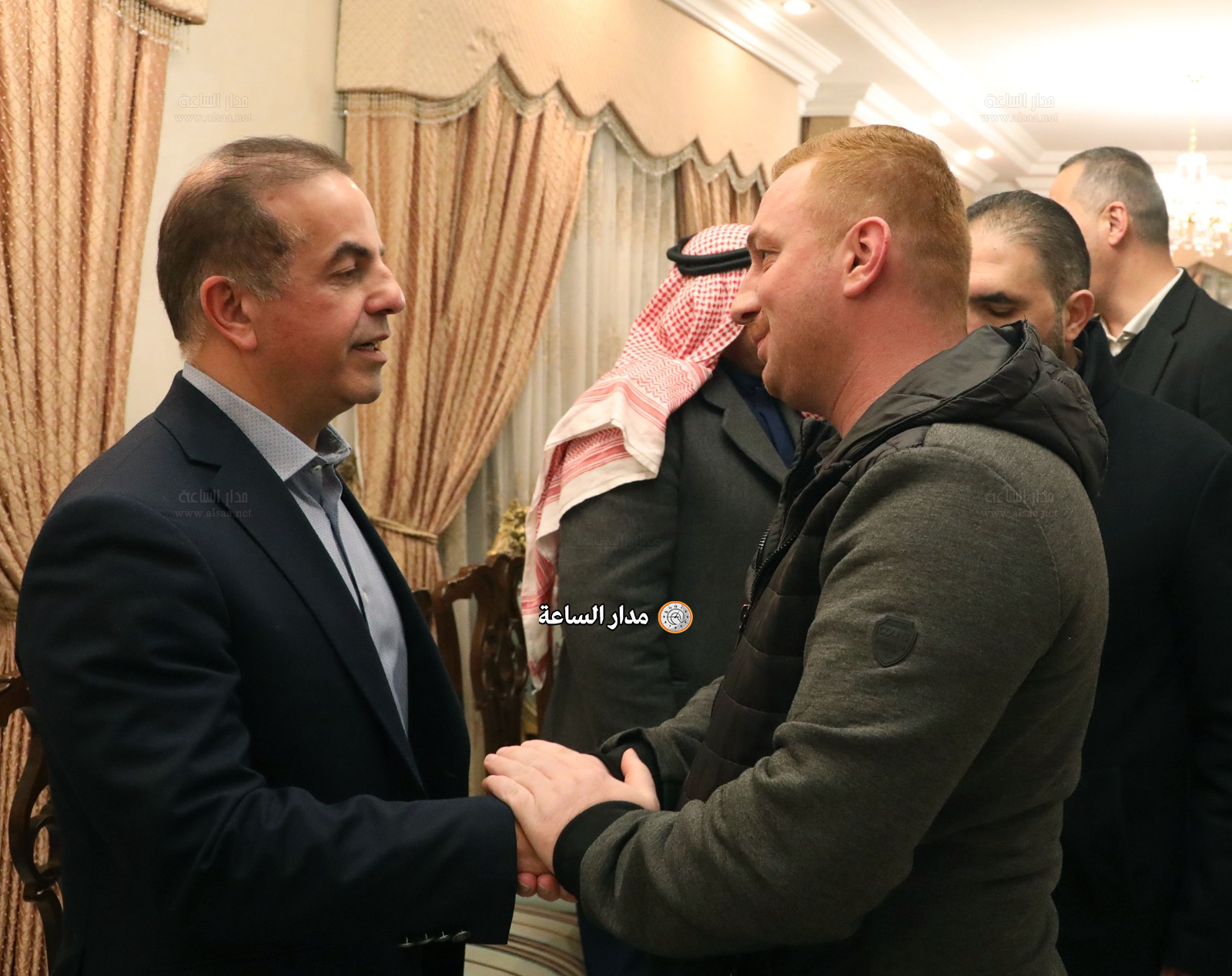 Madar Al-Saa Images 0.40054702271389964