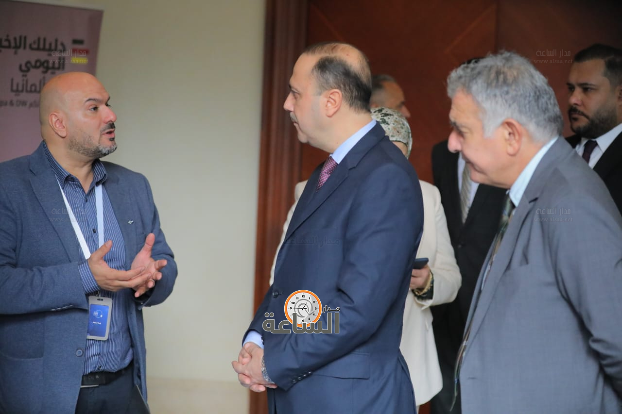 Madar Al-Saa Images 0.8603345955738642