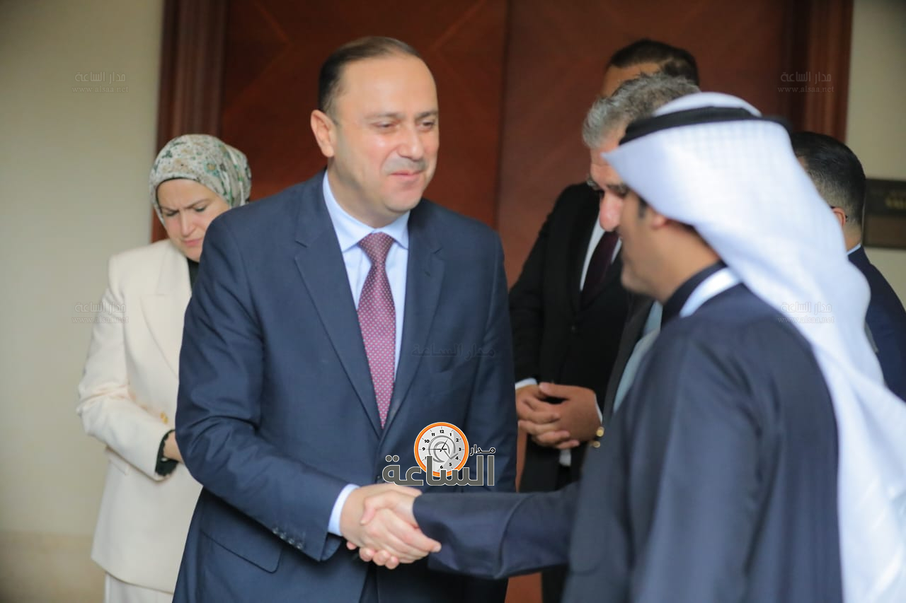 Madar Al-Saa Images 0.7257040399291923