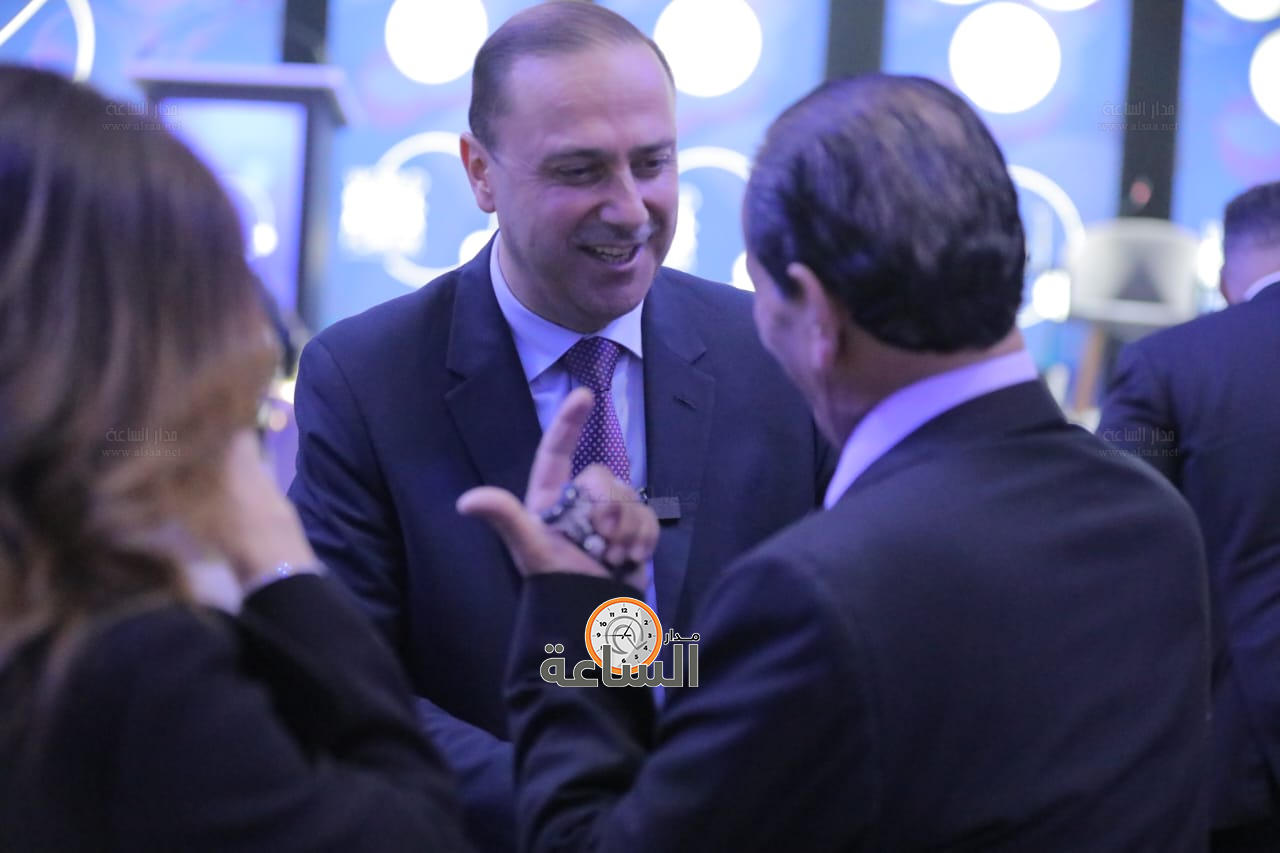 Madar Al-Saa Images 0.757453221662487