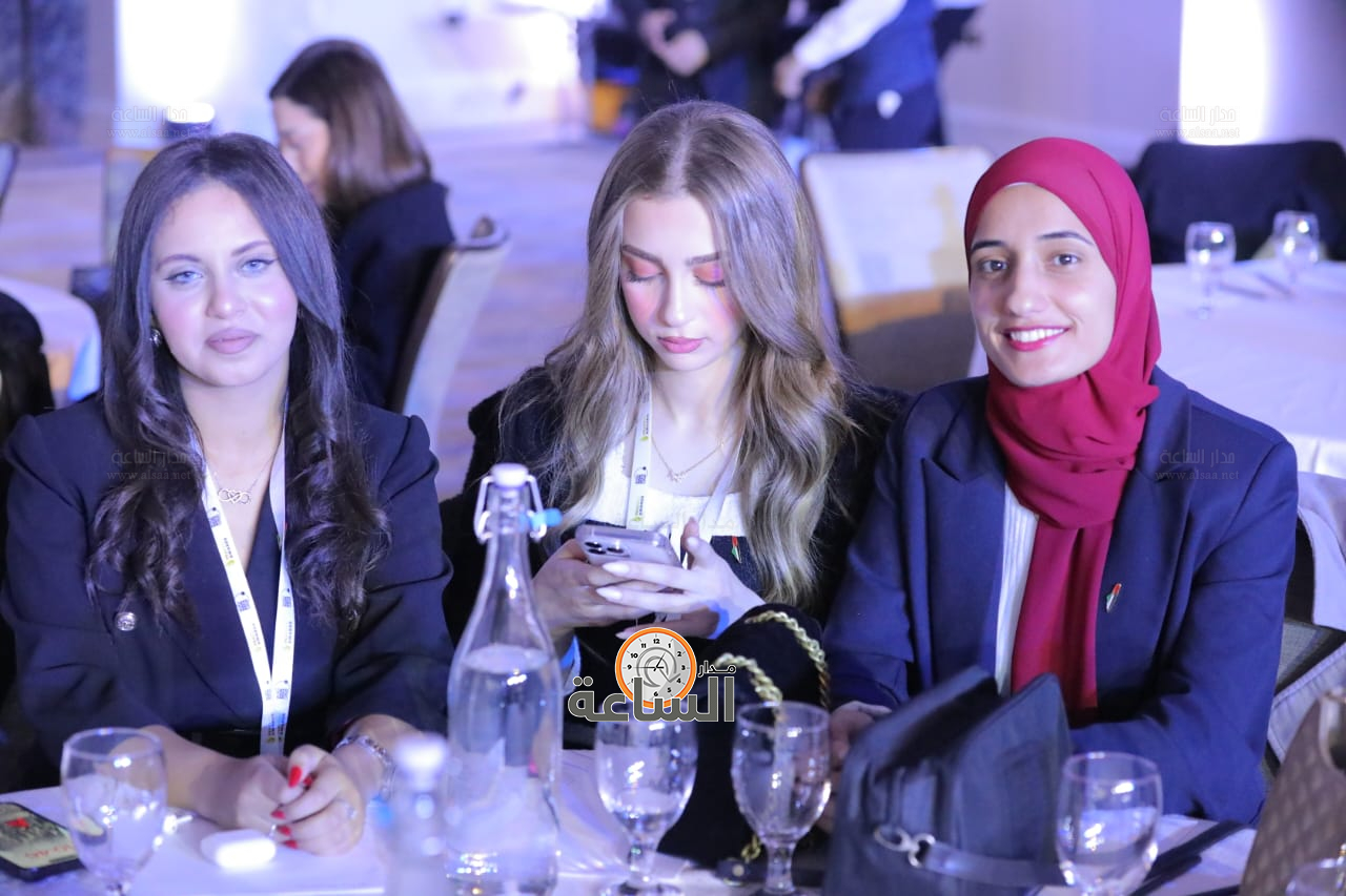 Madar Al-Saa Images 0.748148326500325