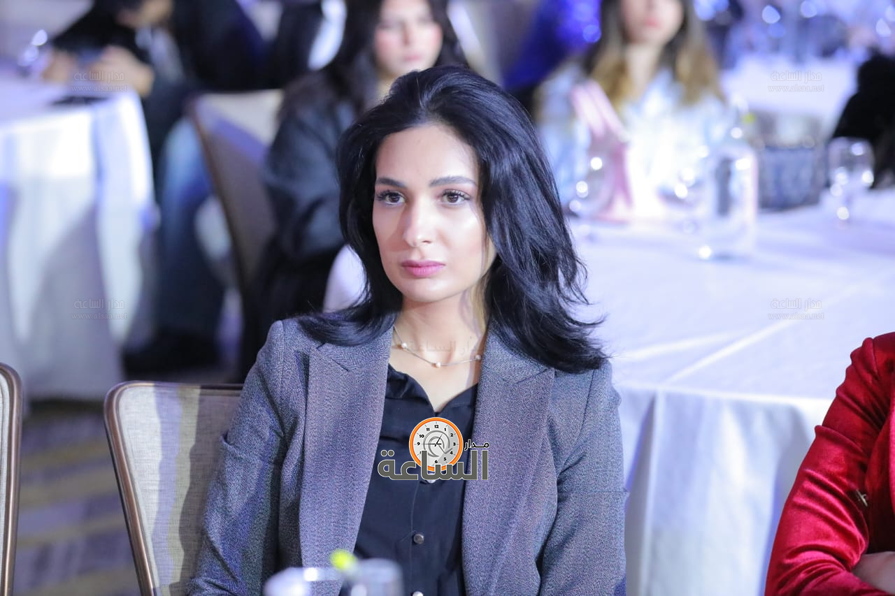 Madar Al-Saa Images 0.5606452124458714