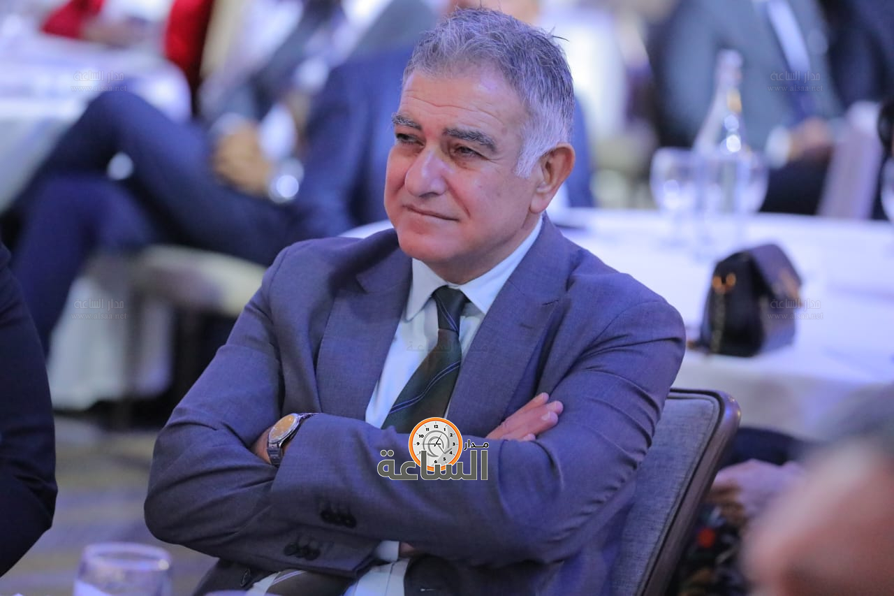 Madar Al-Saa Images 0.4038478160095722