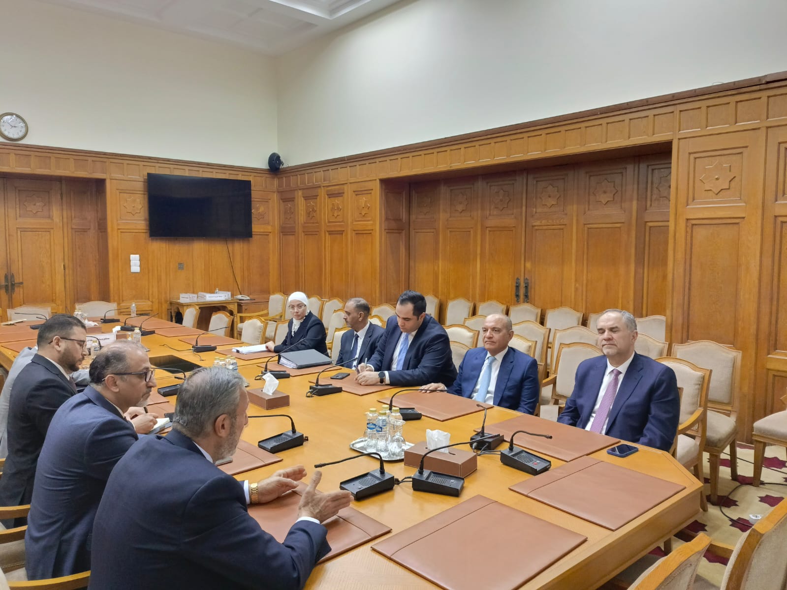 Madar Al-Saa Images 0.7213558707150818