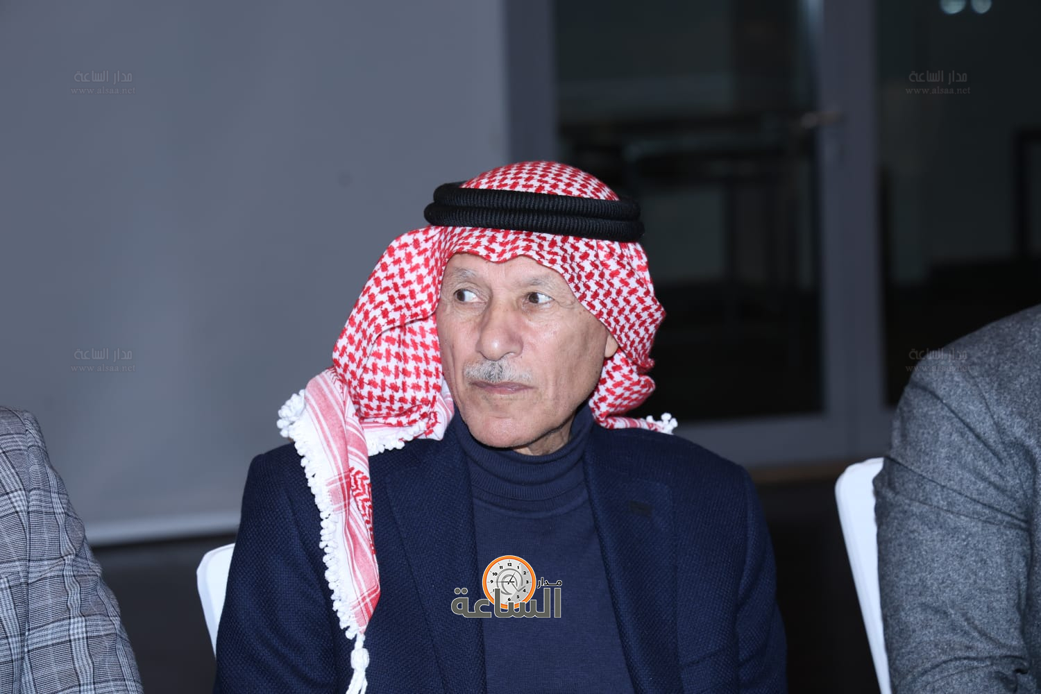 راشد فريحات يولم لوزراء وأعيان ونواب.. والعين أبو غاصب: راتب الوزير يعادل 50 دينارا (صور وفيديو) (video)