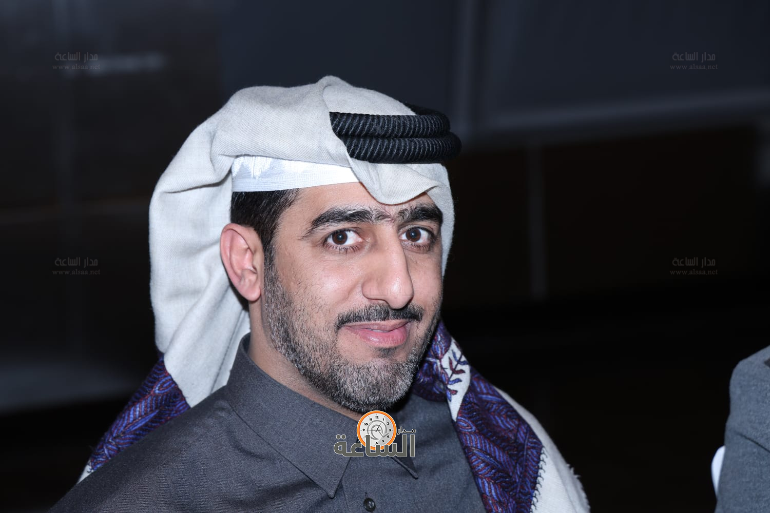 راشد فريحات يولم لوزراء وأعيان ونواب.. والعين أبو غاصب: راتب الوزير يعادل 50 دينارا (صور وفيديو) (video)