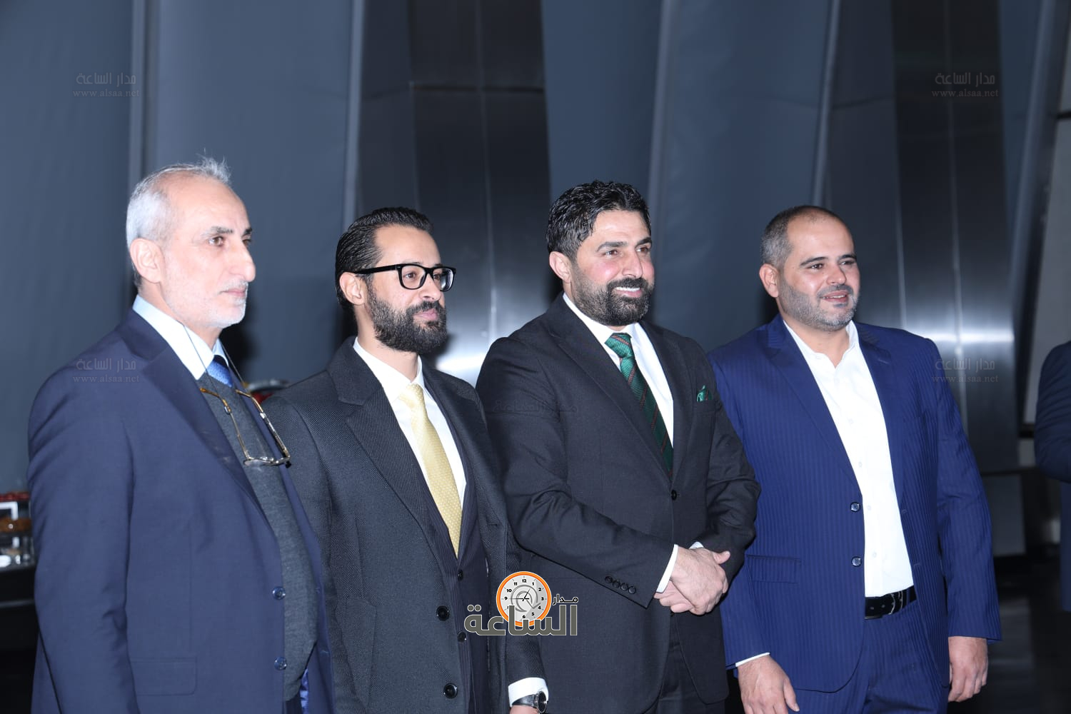 راشد فريحات يولم لوزراء وأعيان ونواب.. والعين أبو غاصب: راتب الوزير يعادل 50 دينارا (صور وفيديو) (video)