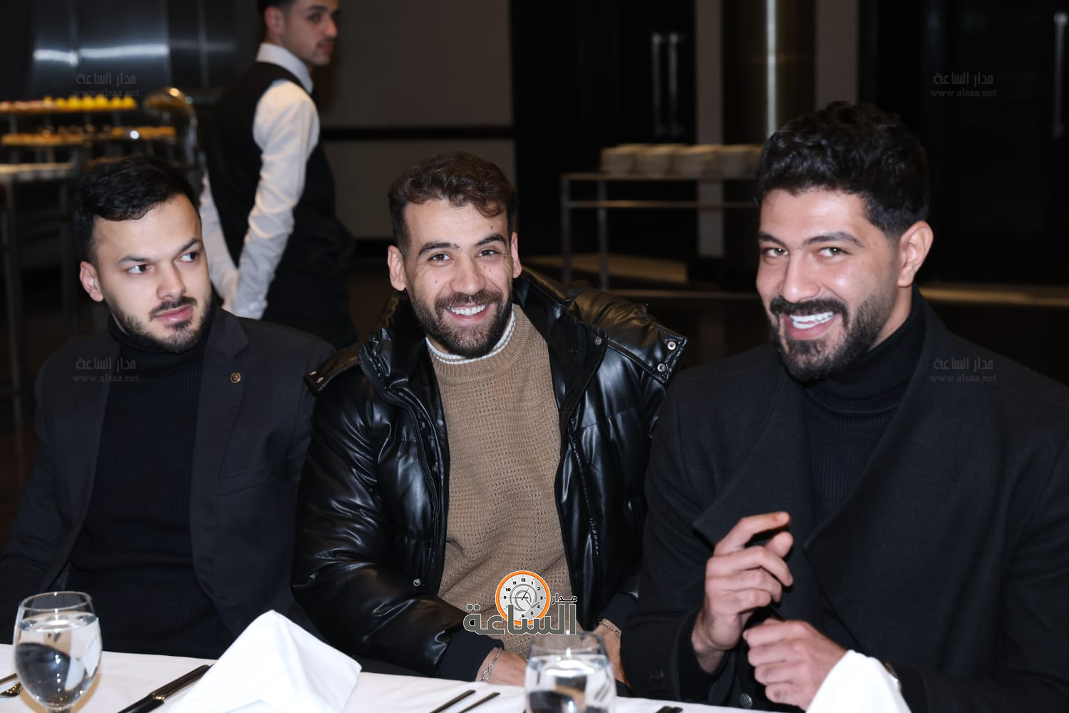 راشد فريحات يولم لوزراء وأعيان ونواب.. والعين أبو غاصب: راتب الوزير يعادل 50 دينارا (صور وفيديو) (video)