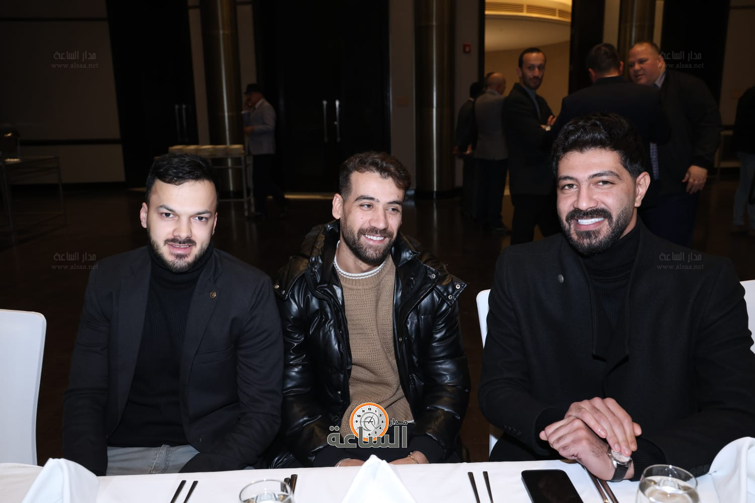 راشد فريحات يولم لوزراء وأعيان ونواب.. والعين أبو غاصب: راتب الوزير يعادل 50 دينارا (صور وفيديو) (video)