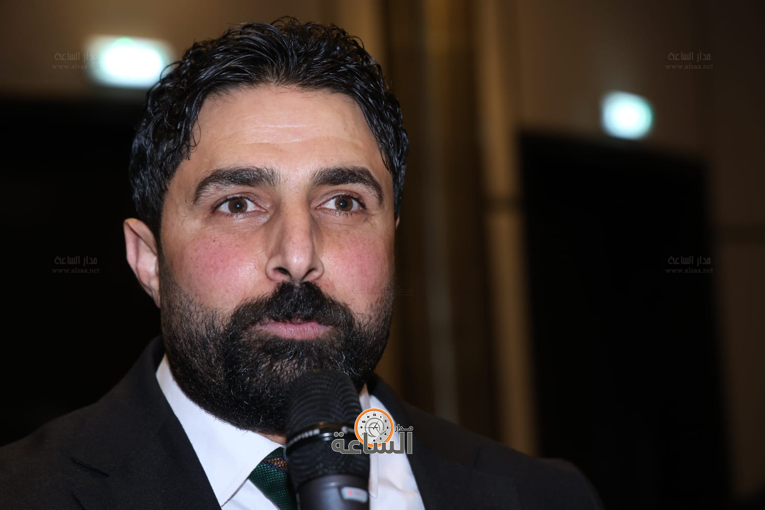 راشد فريحات يولم لوزراء وأعيان ونواب.. والعين أبو غاصب: راتب الوزير يعادل 50 دينارا (صور وفيديو) (video)