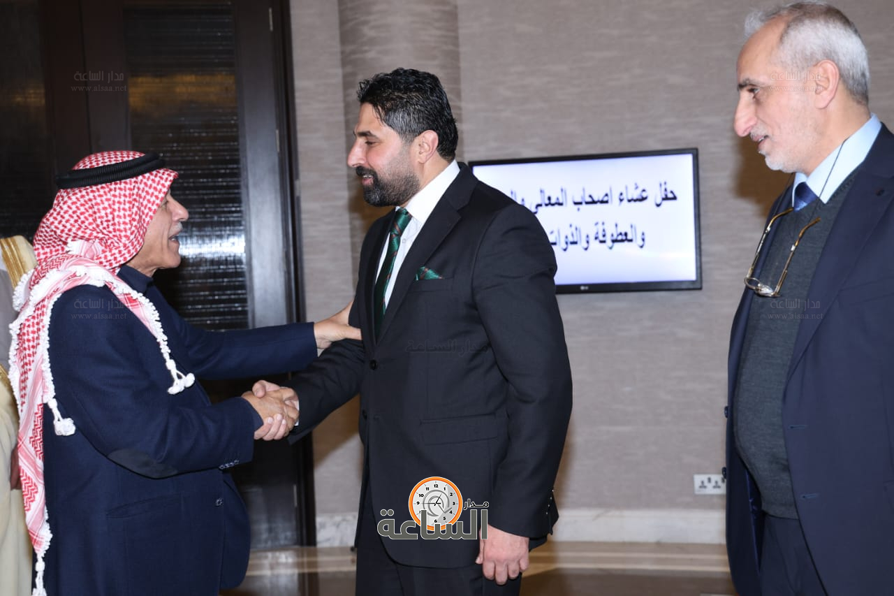 راشد فريحات يولم لوزراء وأعيان ونواب.. والعين أبو غاصب: راتب الوزير يعادل 50 دينارا (صور وفيديو) (video)