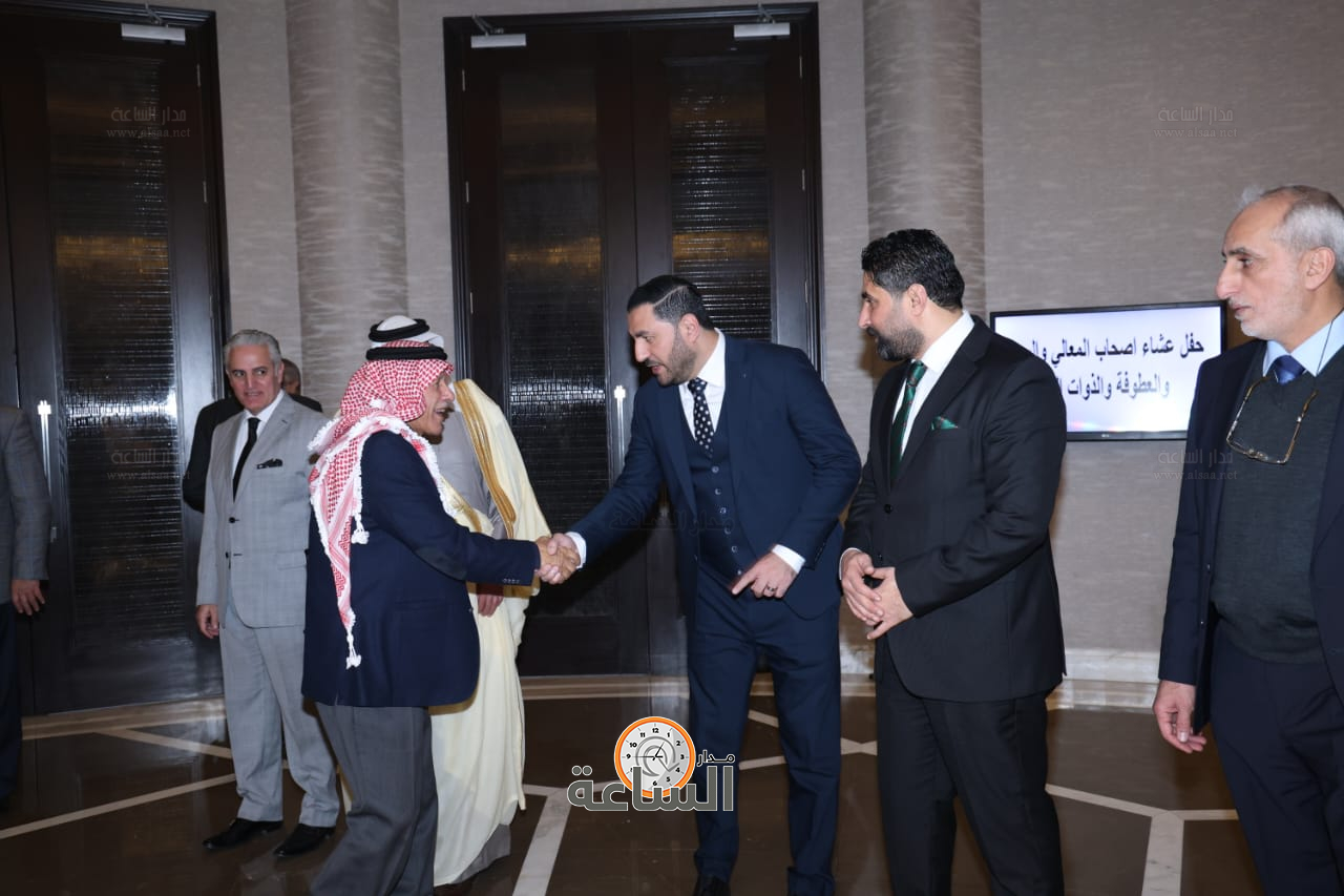 راشد فريحات يولم لوزراء وأعيان ونواب.. والعين أبو غاصب: راتب الوزير يعادل 50 دينارا (صور وفيديو) (video)