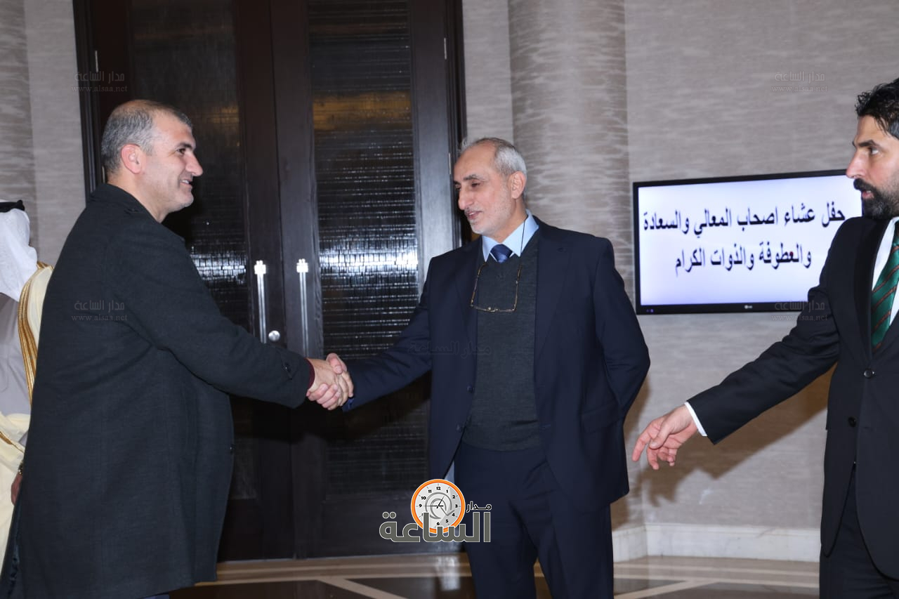 راشد فريحات يولم لوزراء وأعيان ونواب.. والعين أبو غاصب: راتب الوزير يعادل 50 دينارا (صور وفيديو) (video)