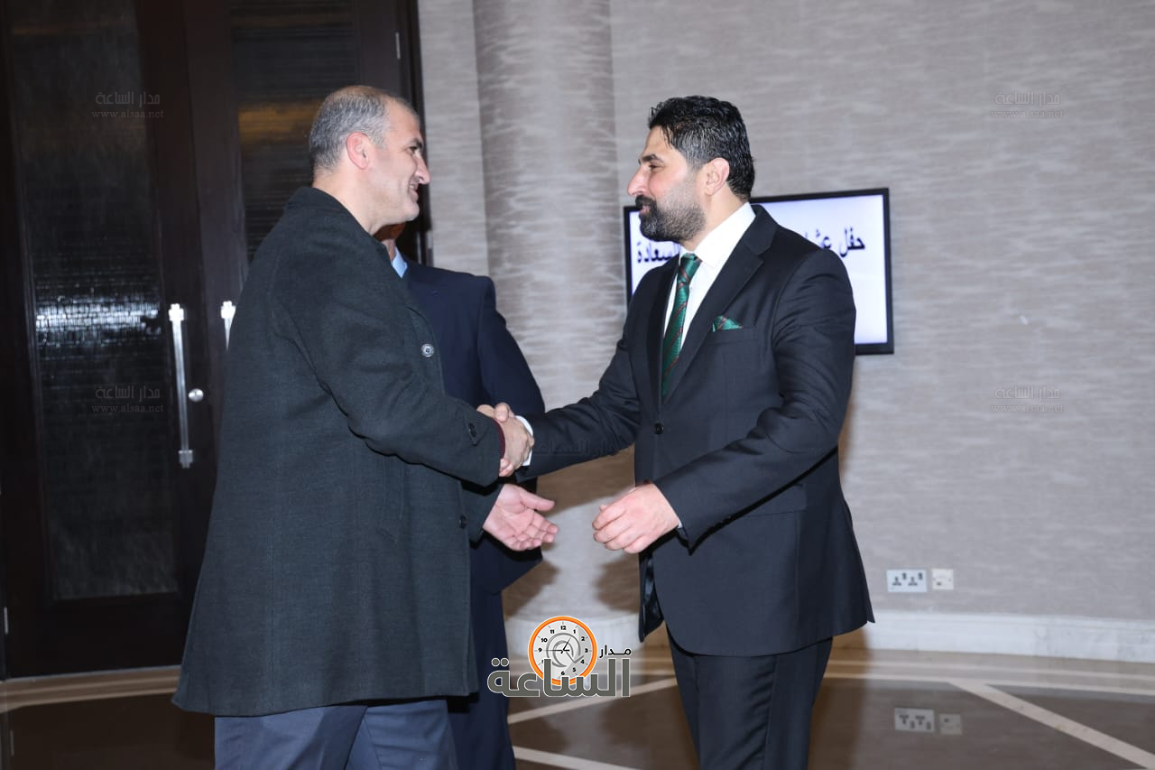 راشد فريحات يولم لوزراء وأعيان ونواب.. والعين أبو غاصب: راتب الوزير يعادل 50 دينارا (صور وفيديو) (video)