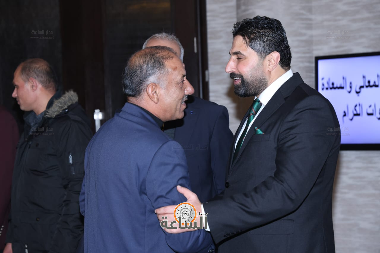 راشد فريحات يولم لوزراء وأعيان ونواب.. والعين أبو غاصب: راتب الوزير يعادل 50 دينارا (صور وفيديو) (video)