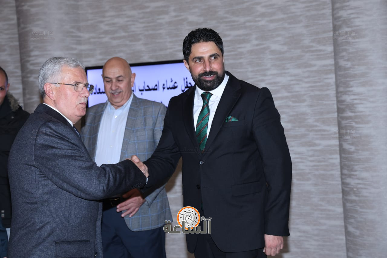 راشد فريحات يولم لوزراء وأعيان ونواب.. والعين أبو غاصب: راتب الوزير يعادل 50 دينارا (صور وفيديو) (video)