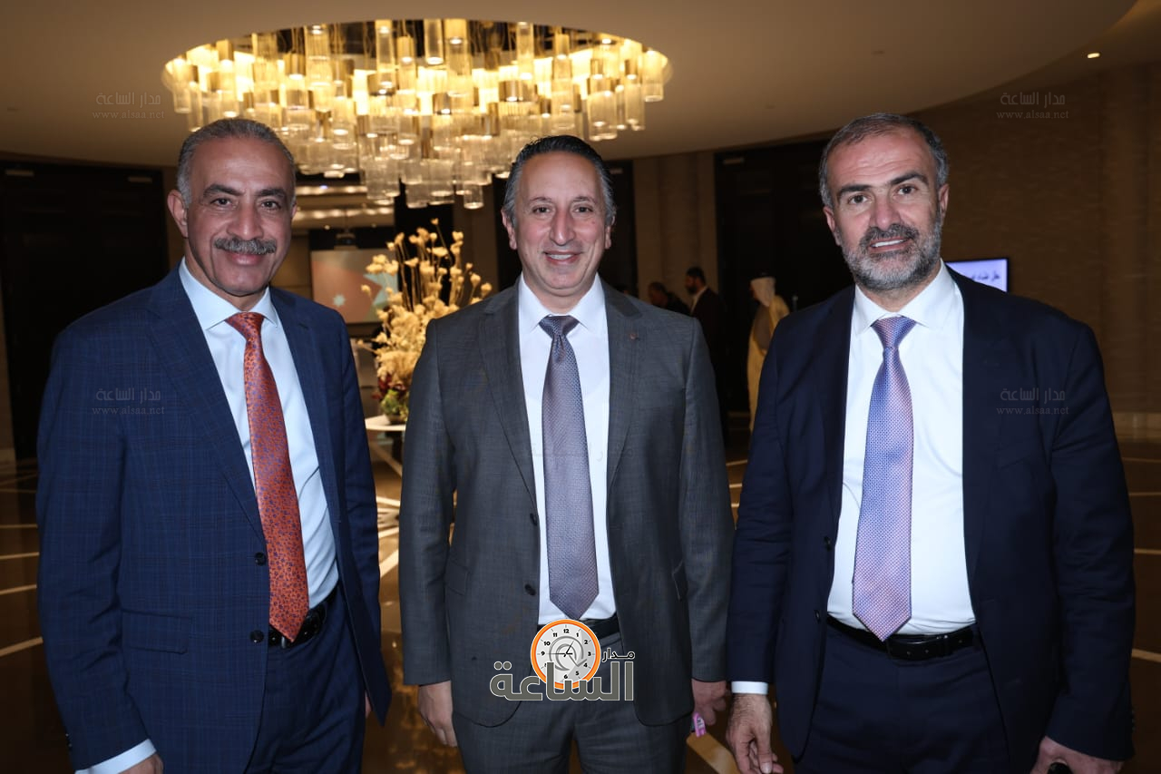 راشد فريحات يولم لوزراء وأعيان ونواب.. والعين أبو غاصب: راتب الوزير يعادل 50 دينارا (صور وفيديو) (video)