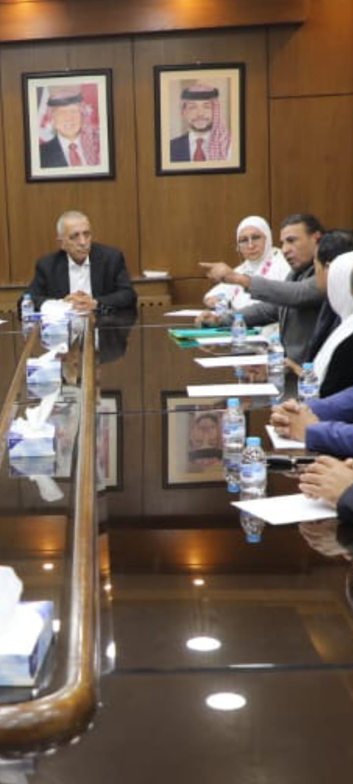 Madar Al-Saa Images 0.022653337426415066