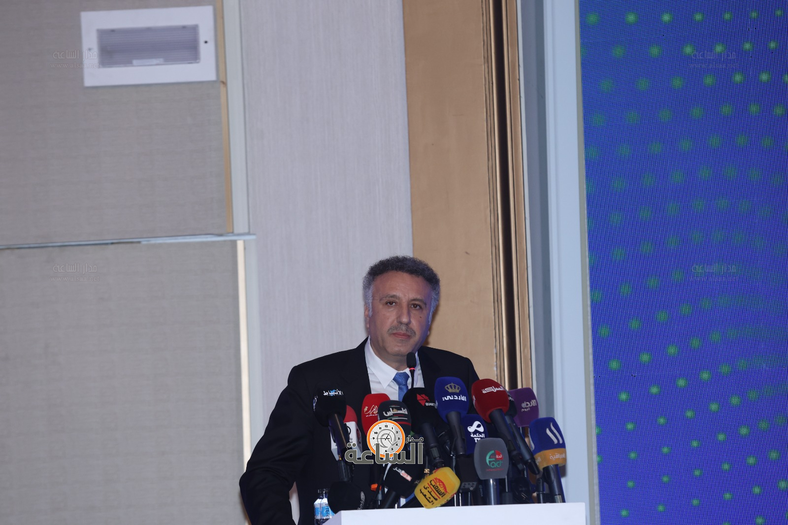 Madar Al-Saa Images 0.32483460700154354